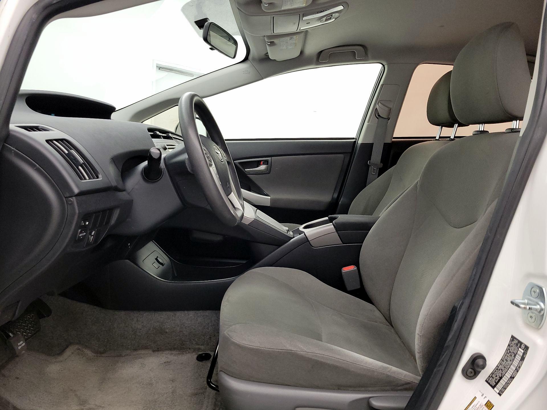 Thumbnail: 2014 Toyota Prius - 11