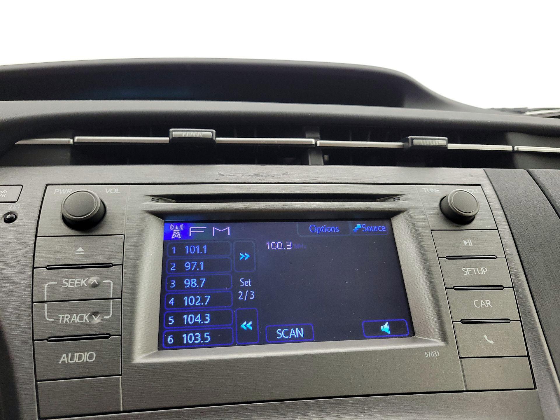 Thumbnail: 2014 Toyota Prius - 14