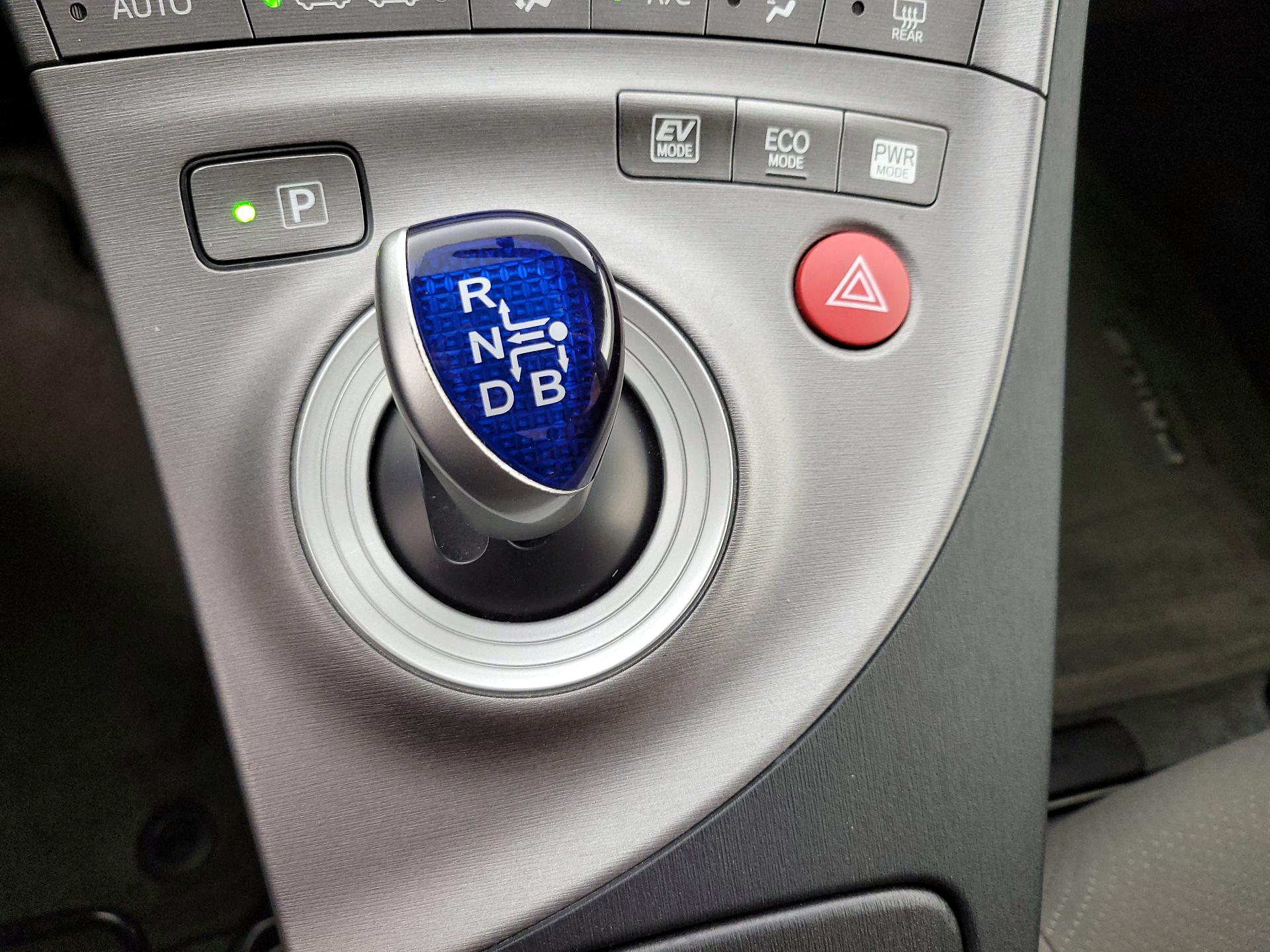 Thumbnail: 2014 Toyota Prius - 16