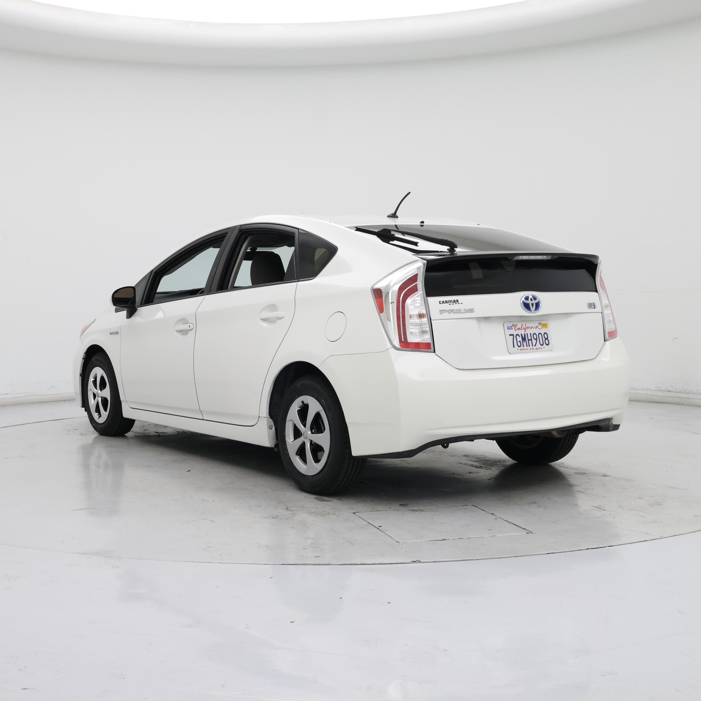 Thumbnail: 2014 Toyota Prius - 2