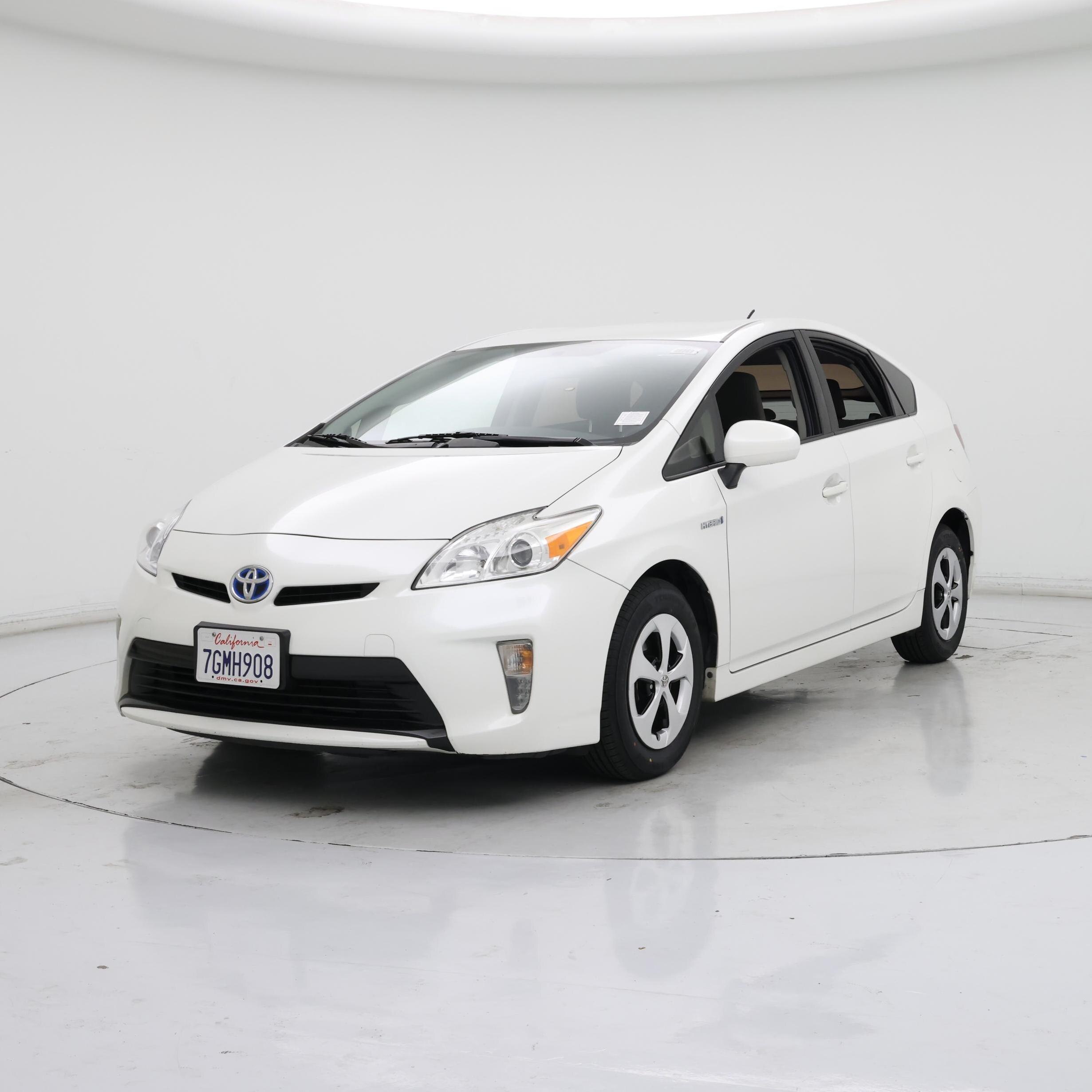 Thumbnail: 2014 Toyota Prius - 4
