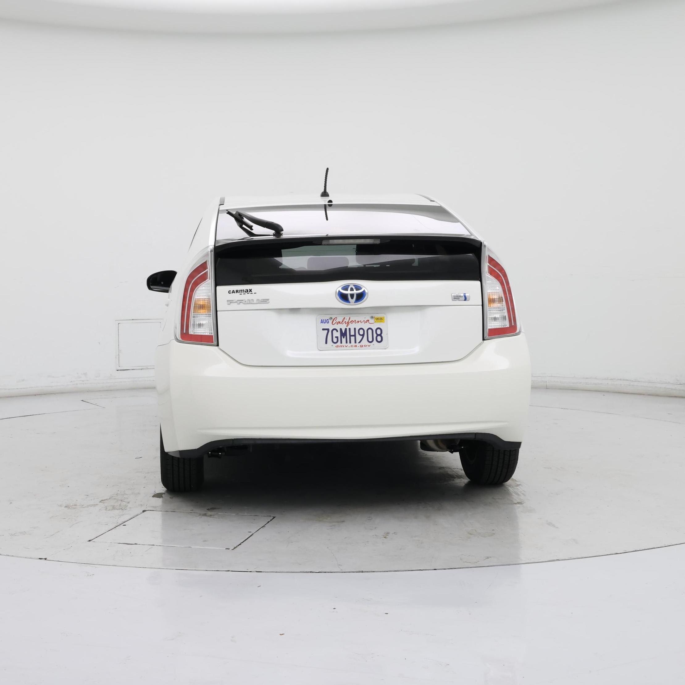 Thumbnail: 2014 Toyota Prius - 6