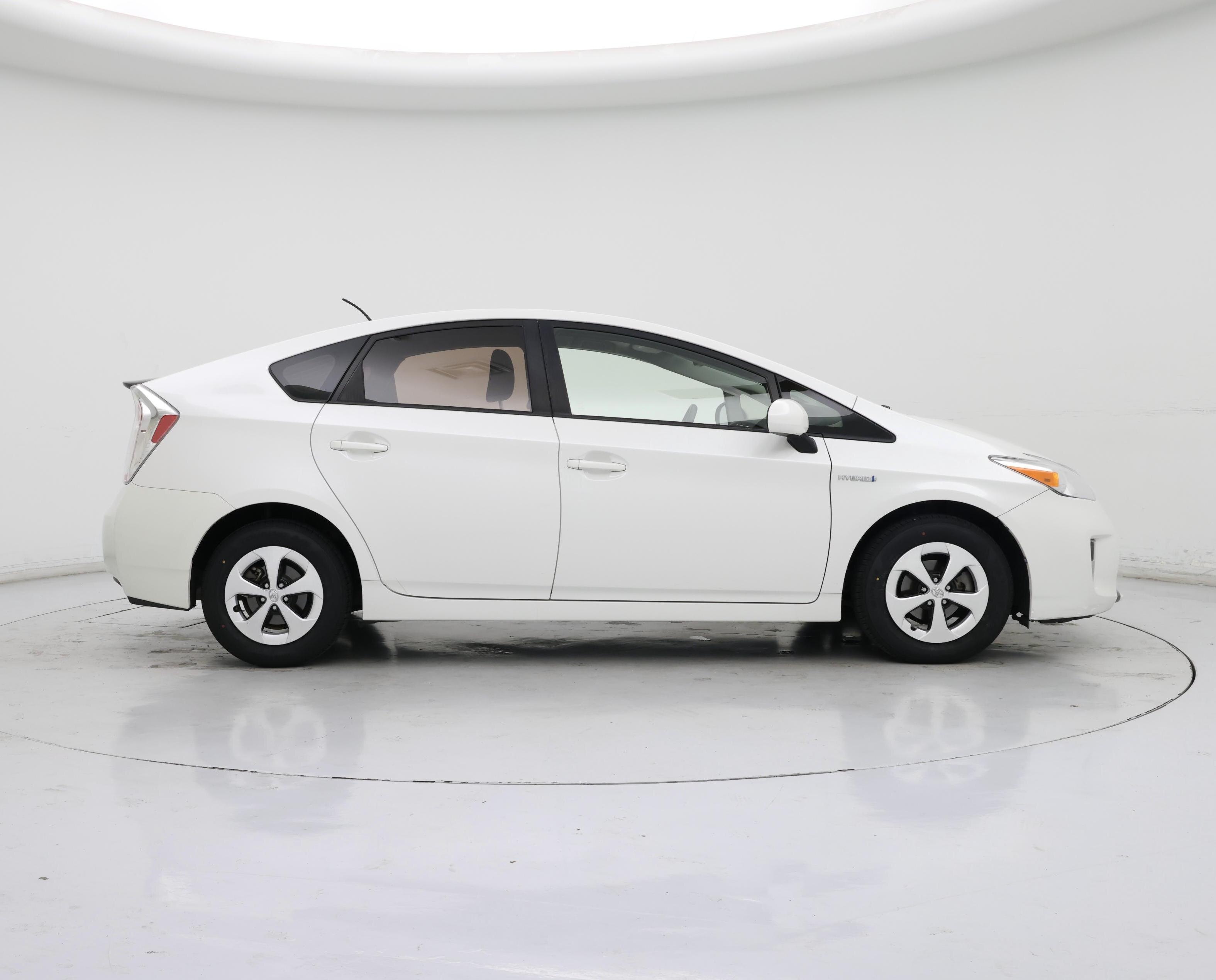 Thumbnail: 2014 Toyota Prius - 7