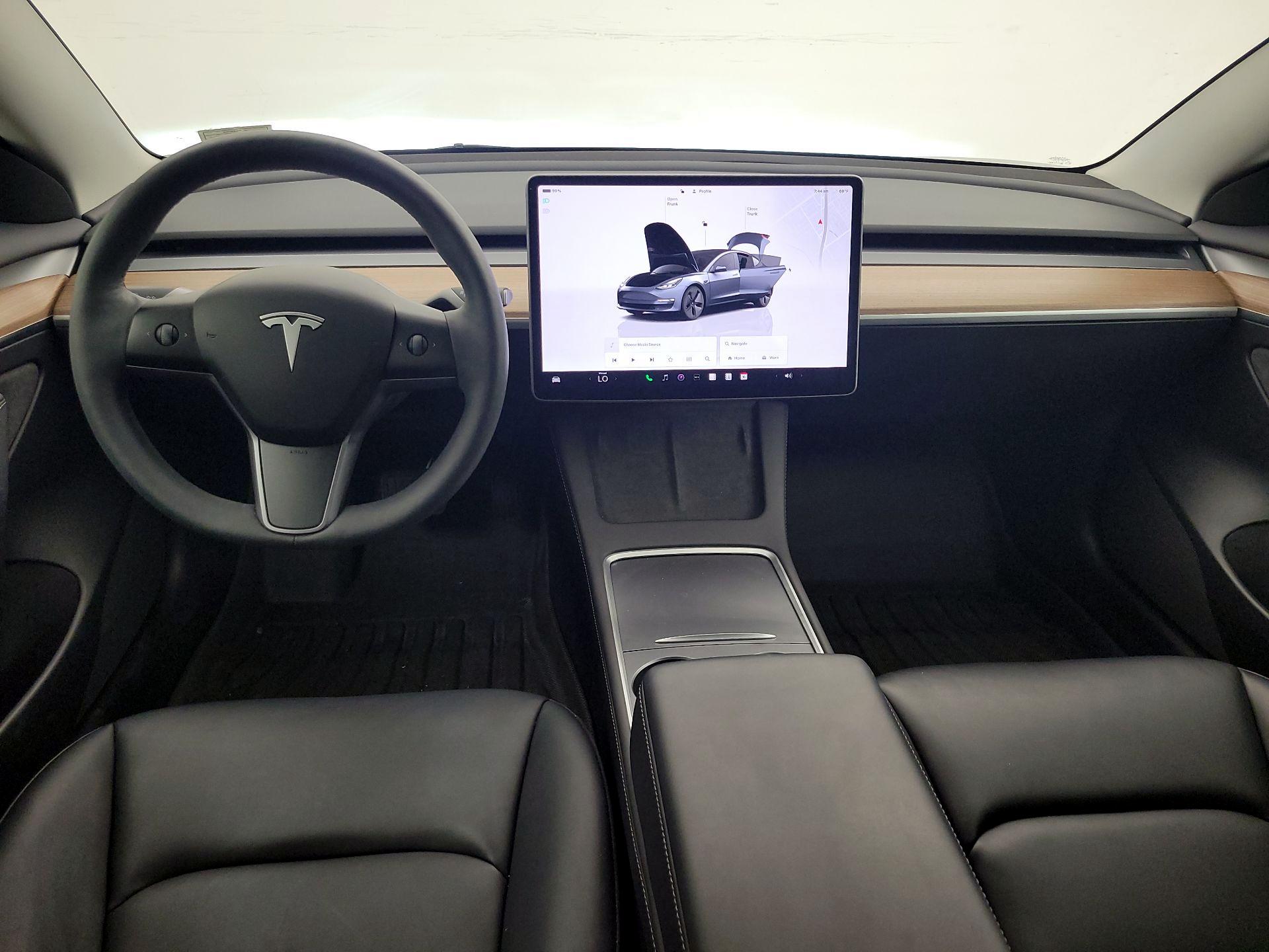 Thumbnail: 2023 Tesla Model 3 - 9