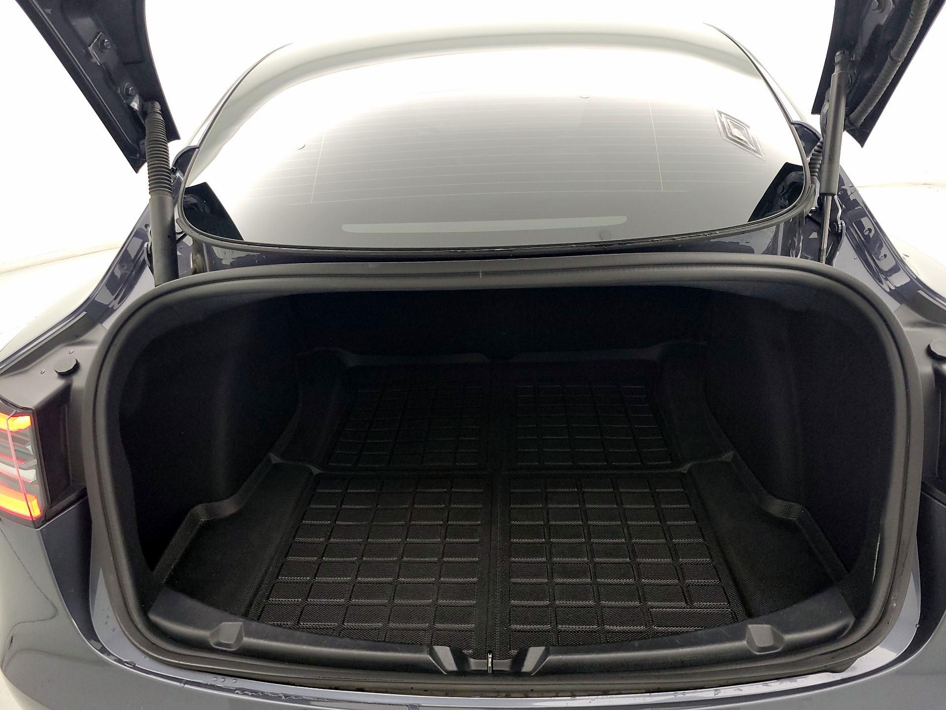 Thumbnail: 2023 Tesla Model 3 - 20