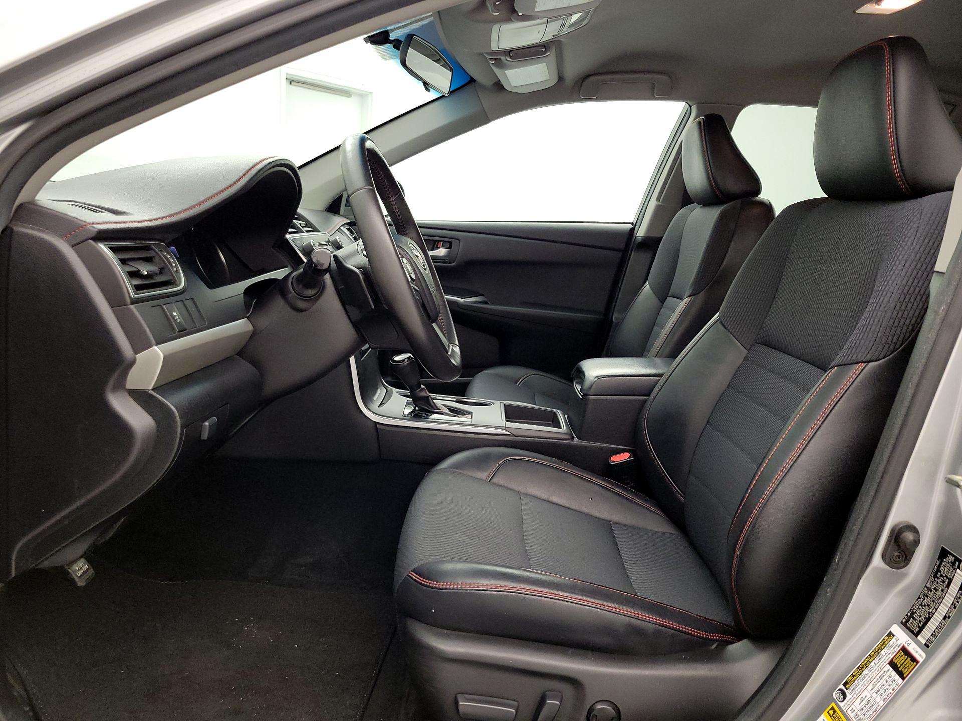 Thumbnail: 2017 Toyota Camry - 11