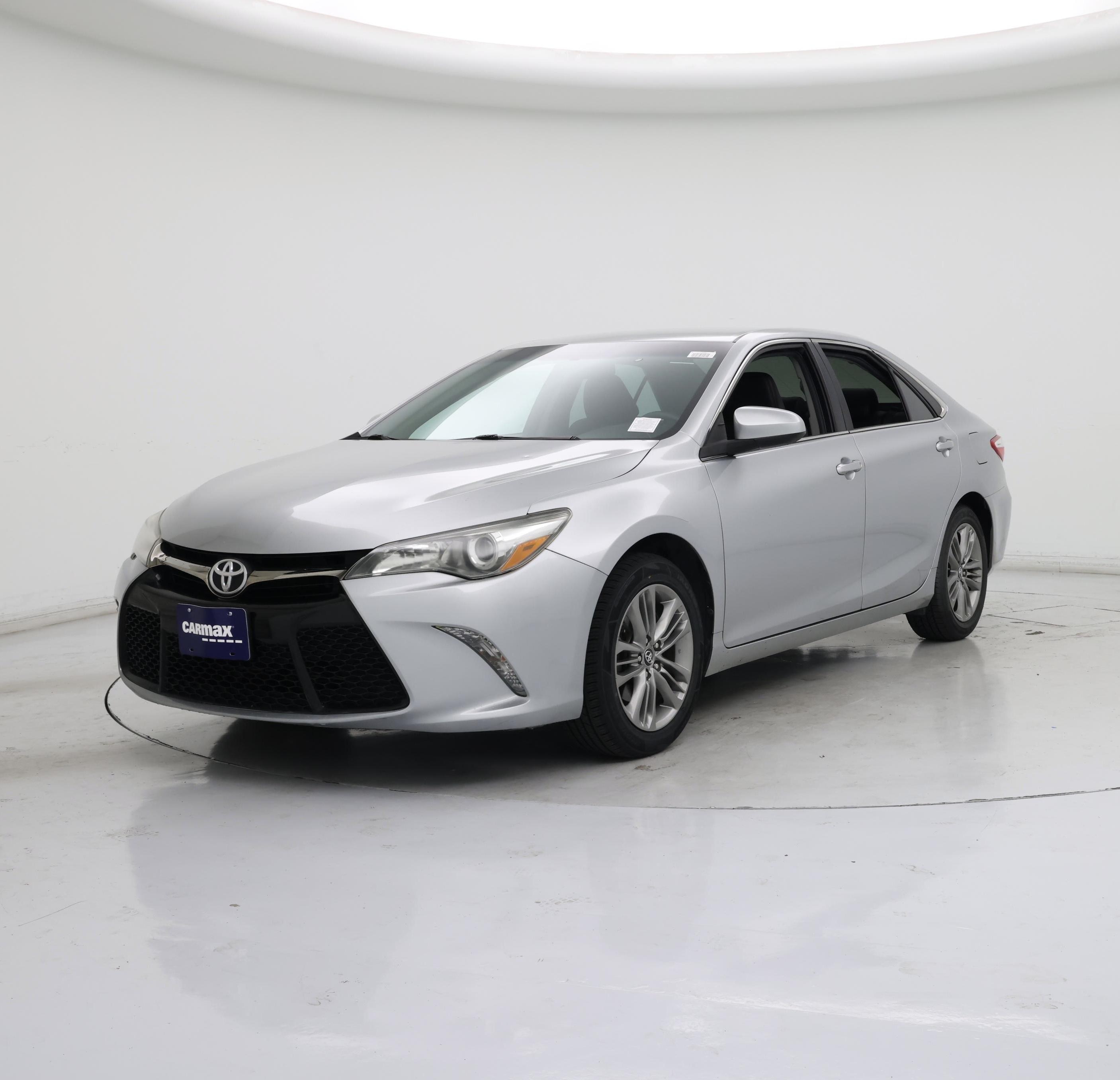 Thumbnail: 2017 Toyota Camry - 4