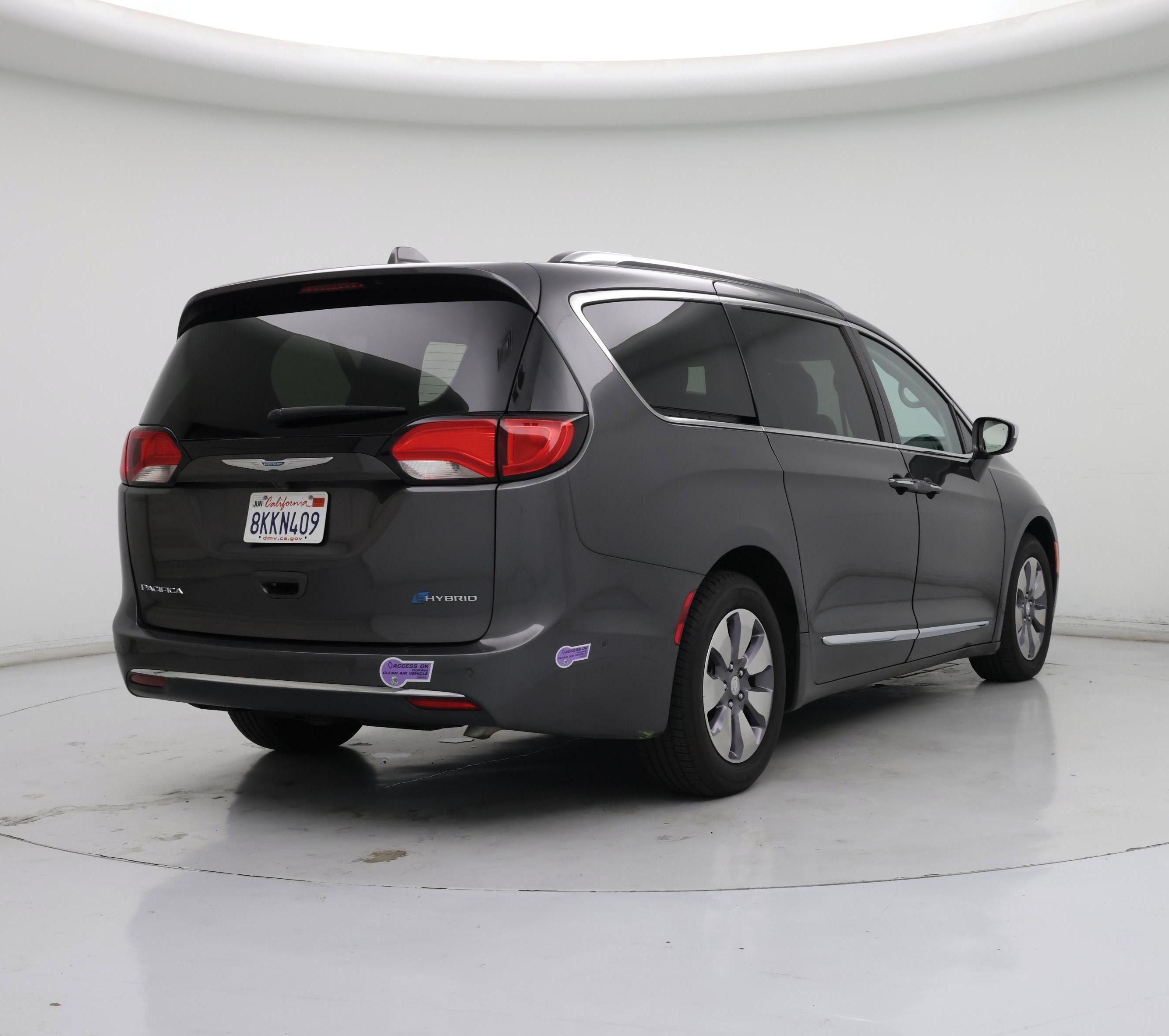 Thumbnail: 2019 Chrysler Pacifica - 8