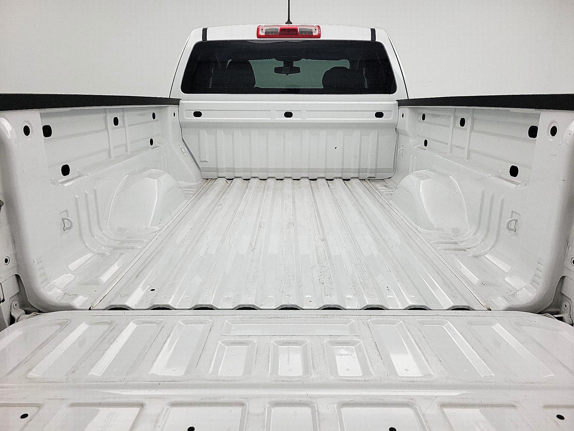 Thumbnail: 2016 Chevrolet Colorado - 20
