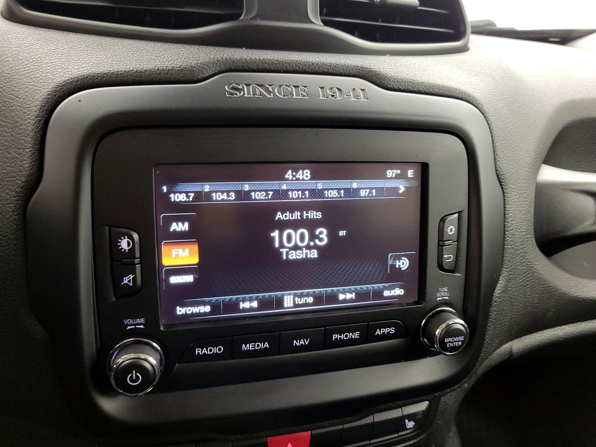 Thumbnail: 2016 Jeep Renegade - 16