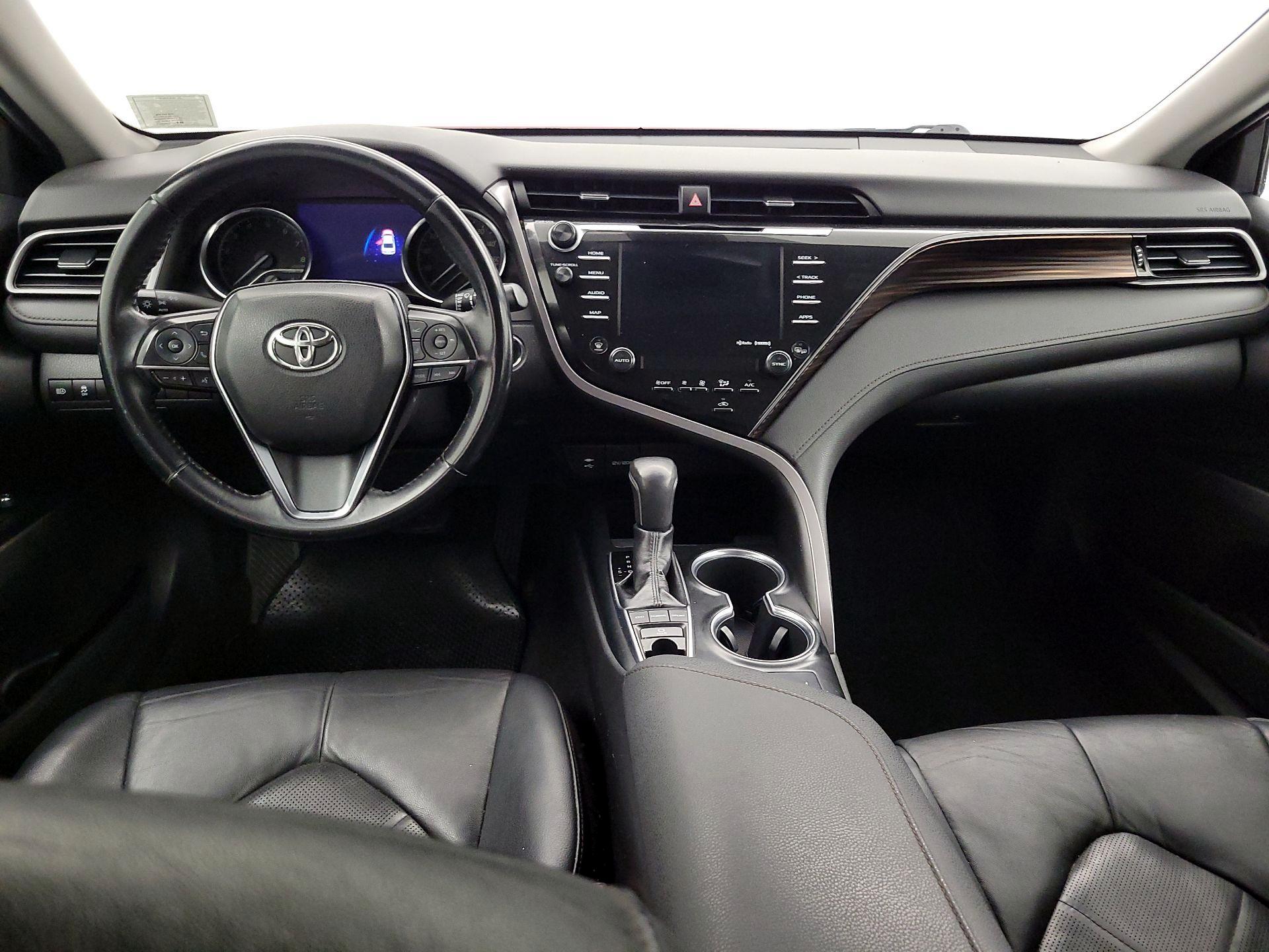 Thumbnail: 2019 Toyota Camry - 9