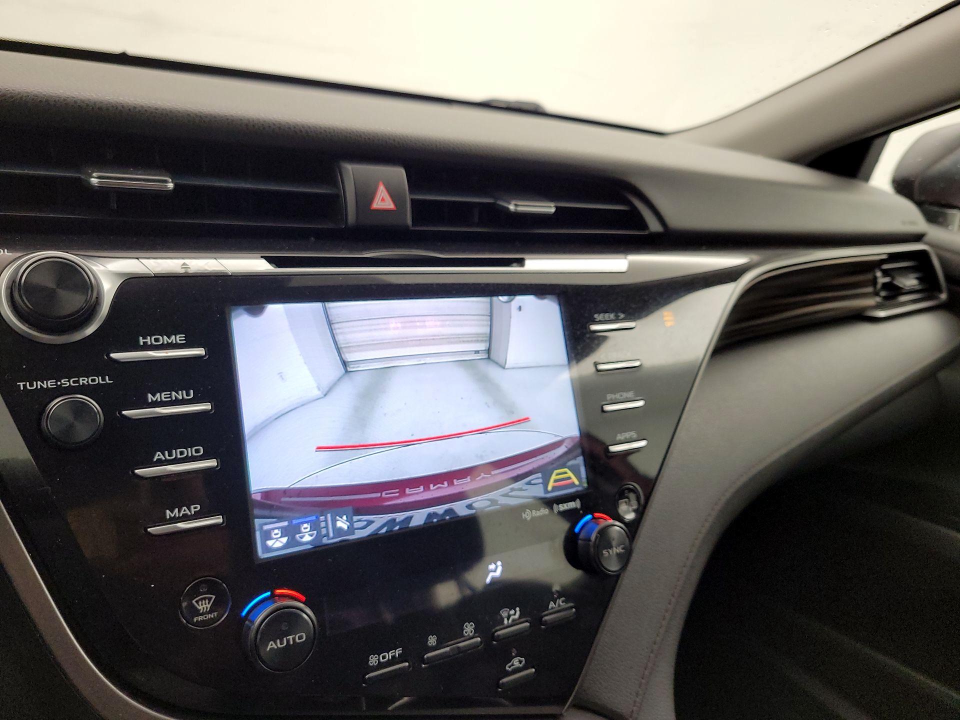 Thumbnail: 2019 Toyota Camry - 14