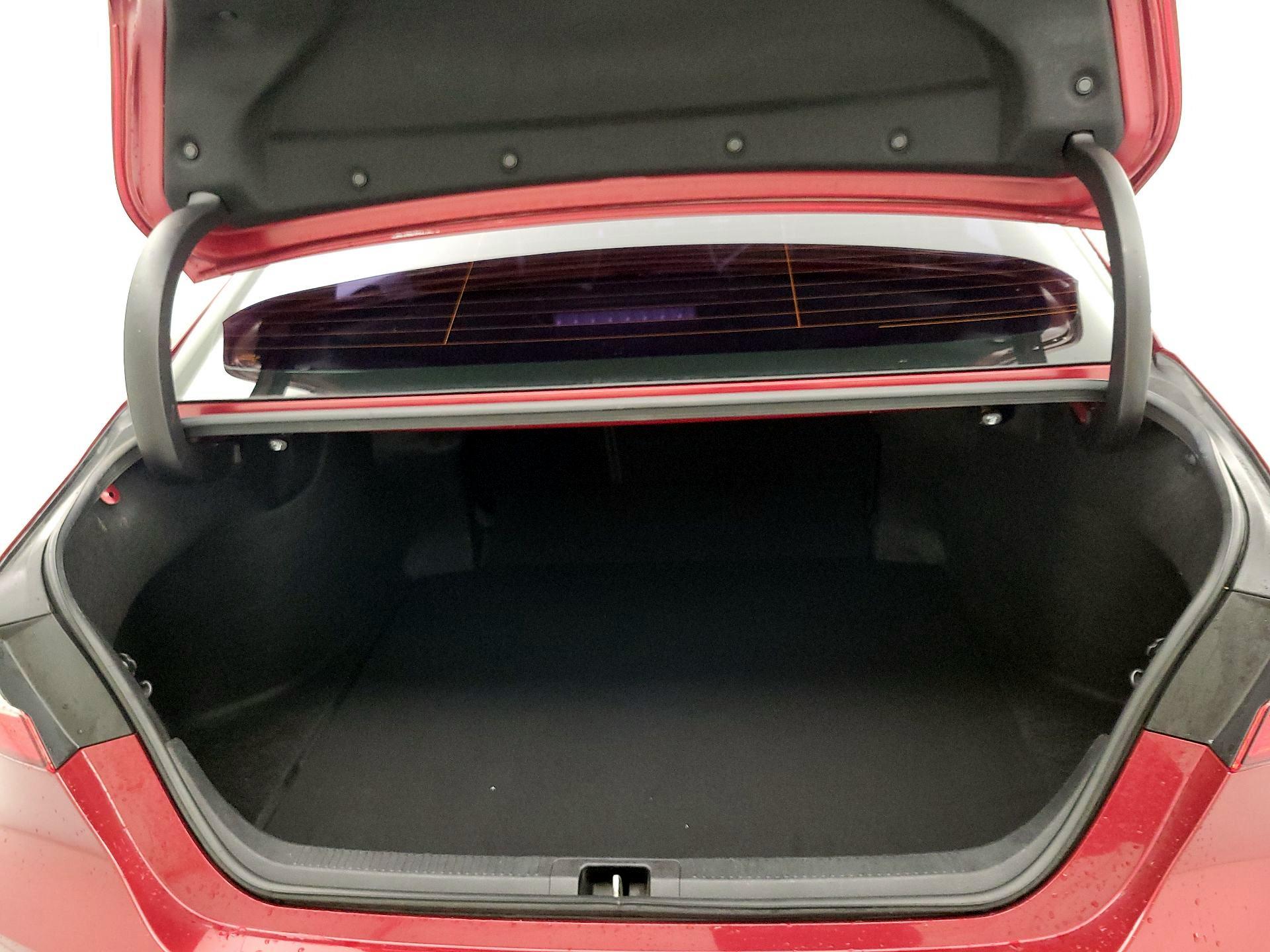 Thumbnail: 2019 Toyota Camry - 20
