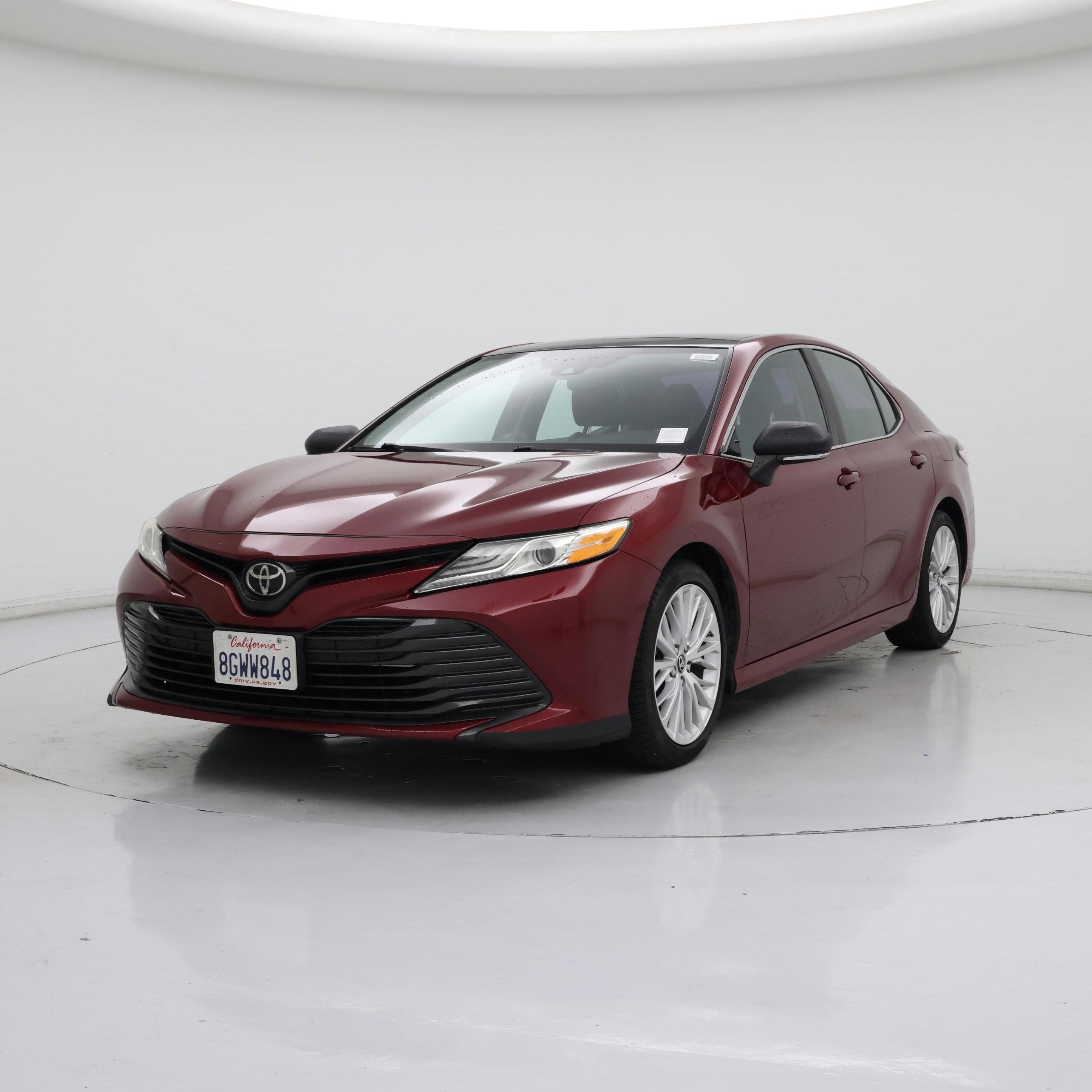 Thumbnail: 2019 Toyota Camry - 4