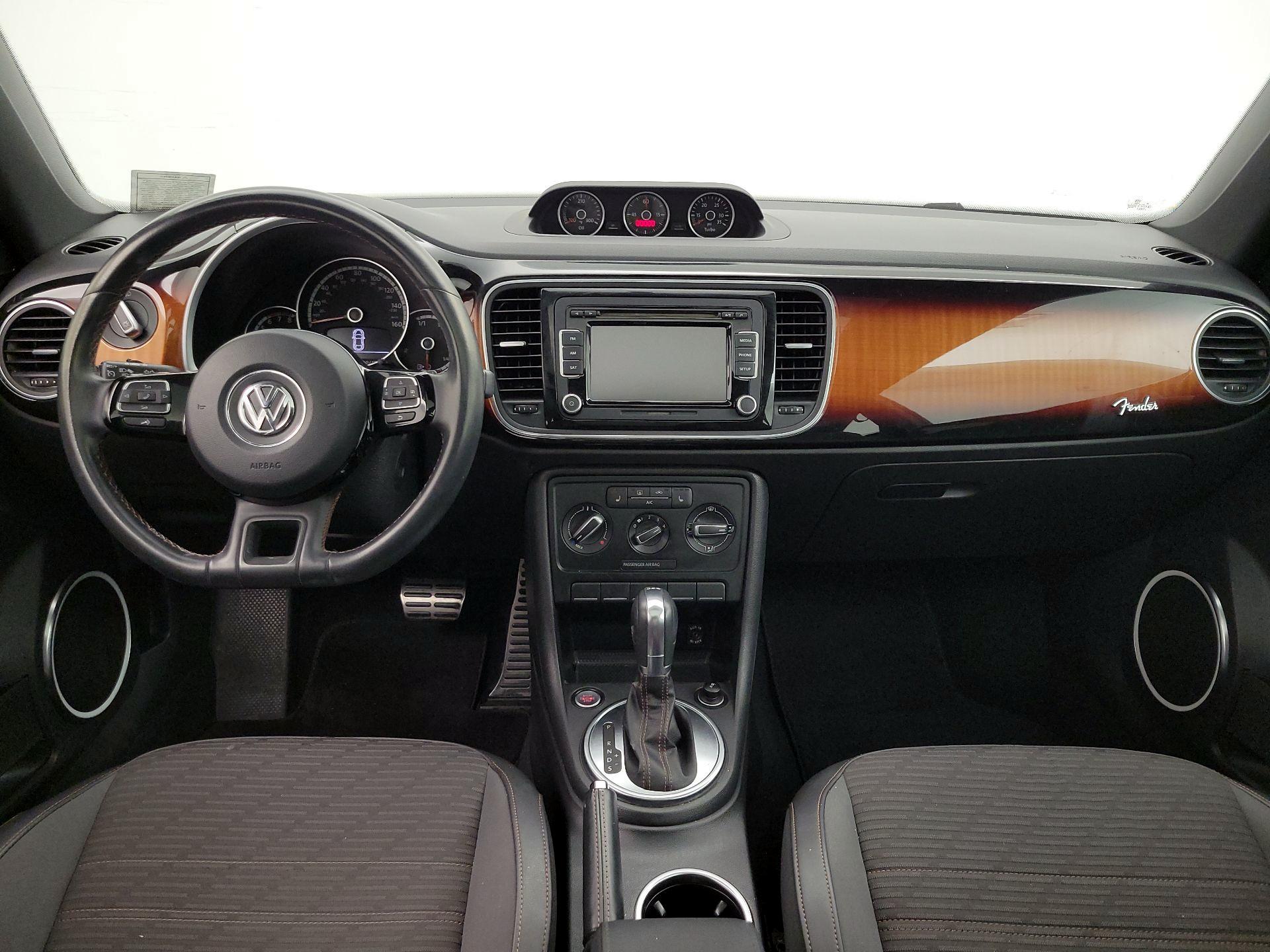 Thumbnail: 2013 Volkswagen Beetle - 9