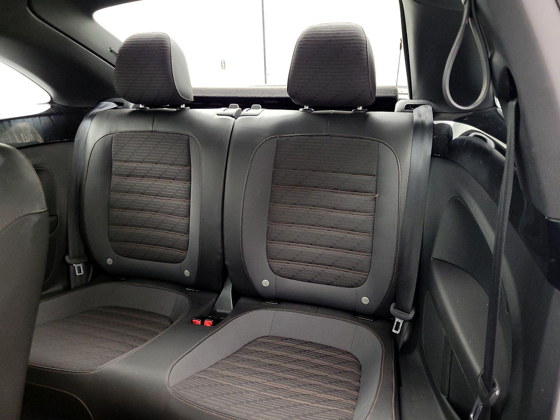 Thumbnail: 2013 Volkswagen Beetle - 19