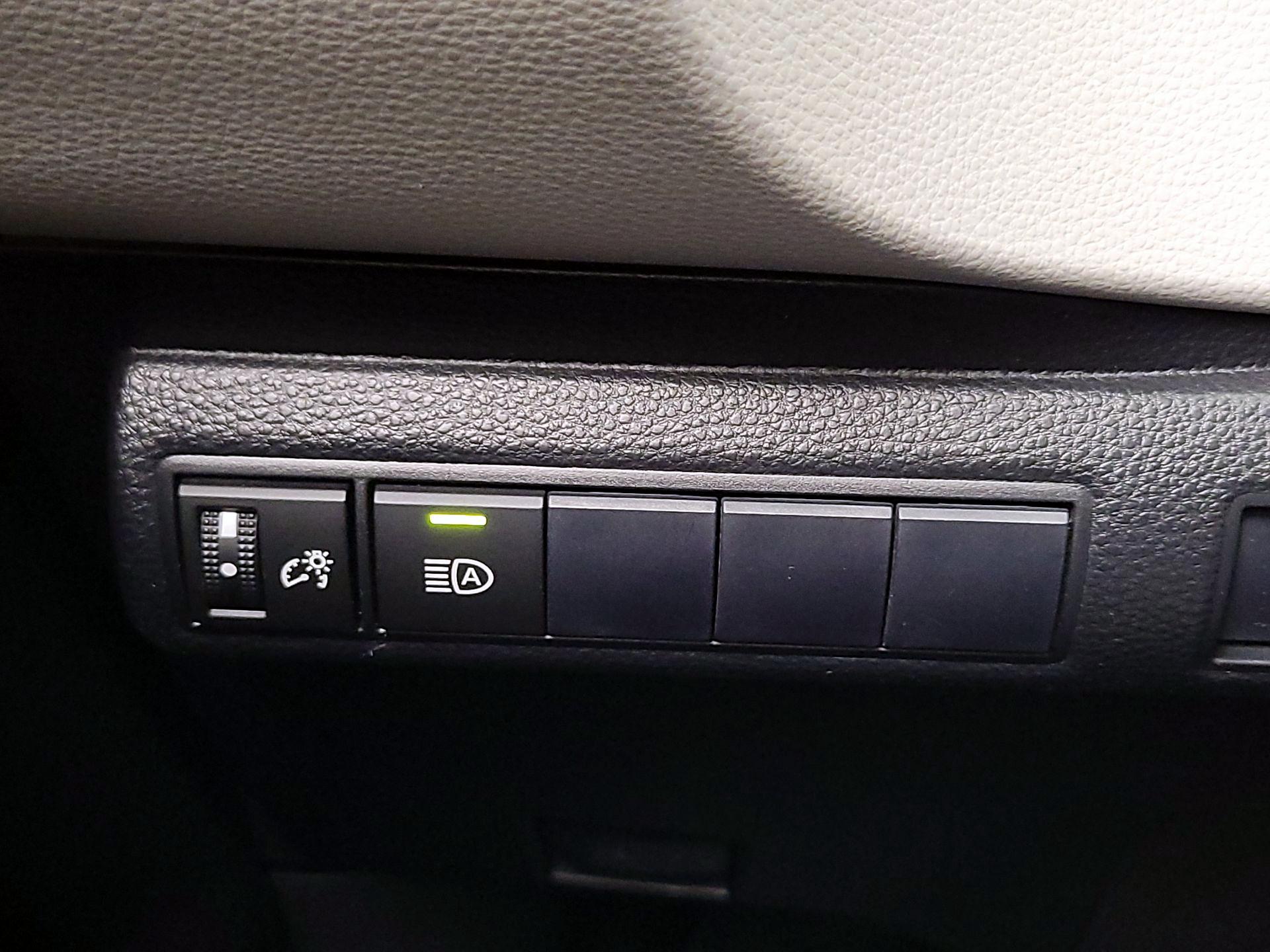 Thumbnail: 2020 Toyota Corolla - 13