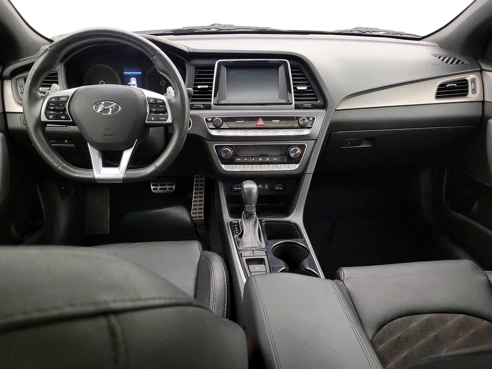 Thumbnail: 2019 Hyundai Sonata - 9