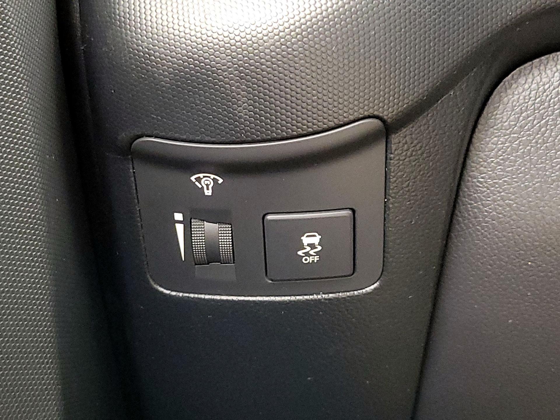 Thumbnail: 2013 Kia Soul - 13