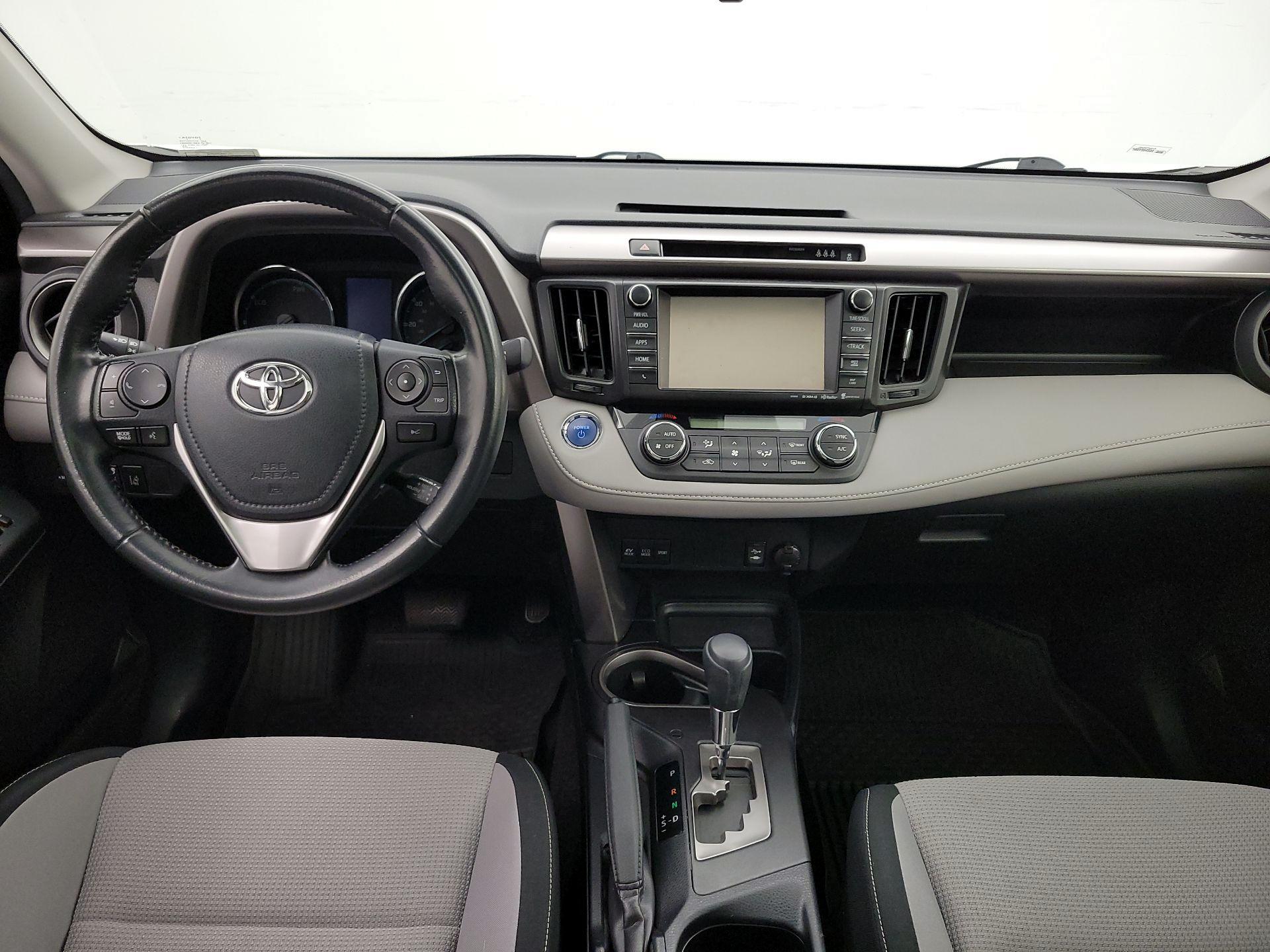Thumbnail: 2018 Toyota RAV4 - 9