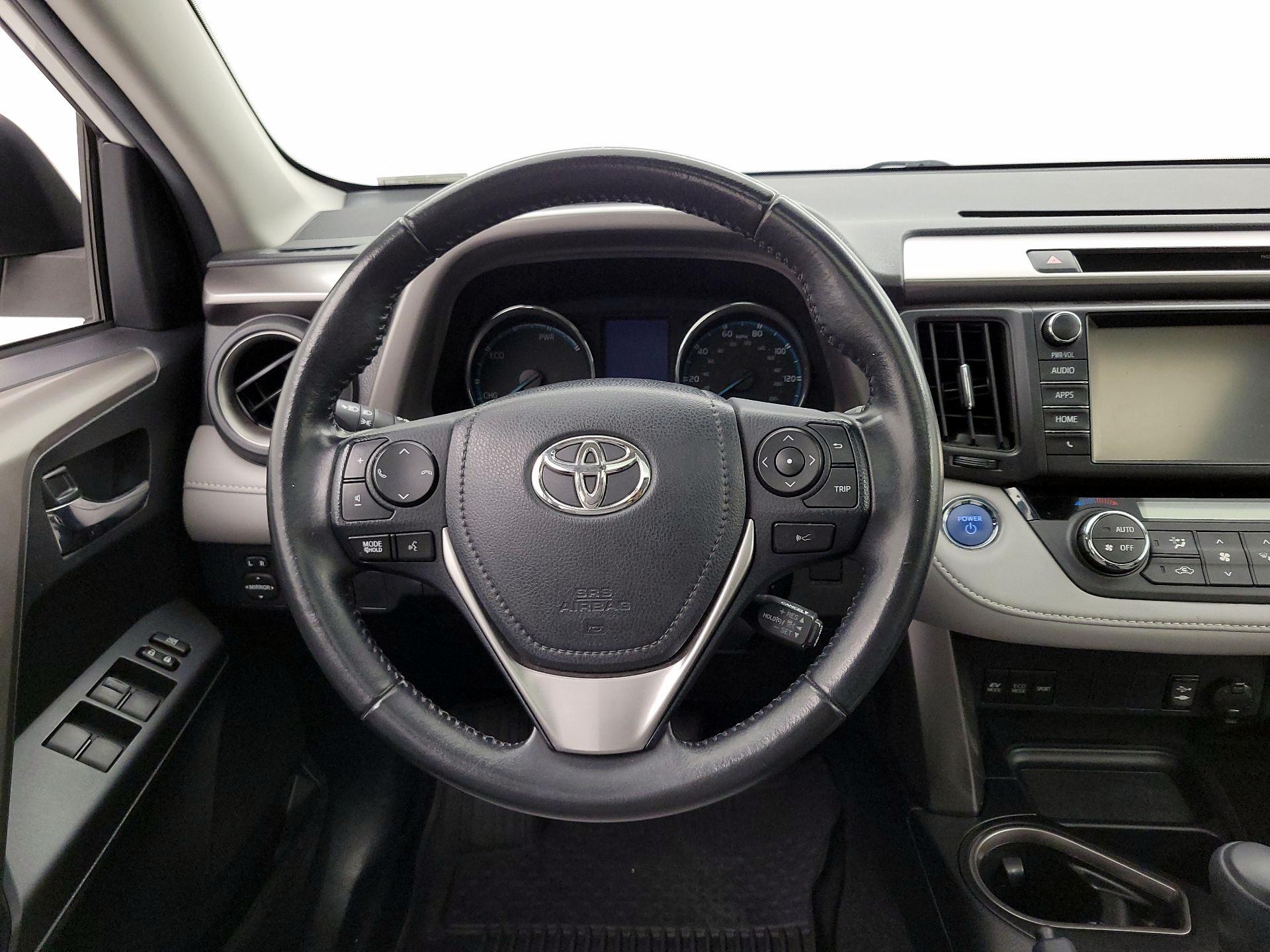 Thumbnail: 2018 Toyota RAV4 - 10