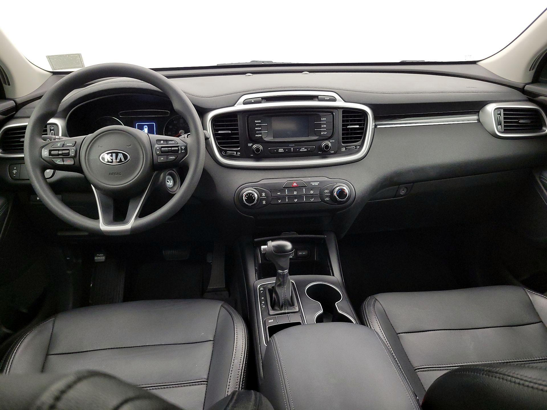 Thumbnail: 2018 Kia Sorento - 9