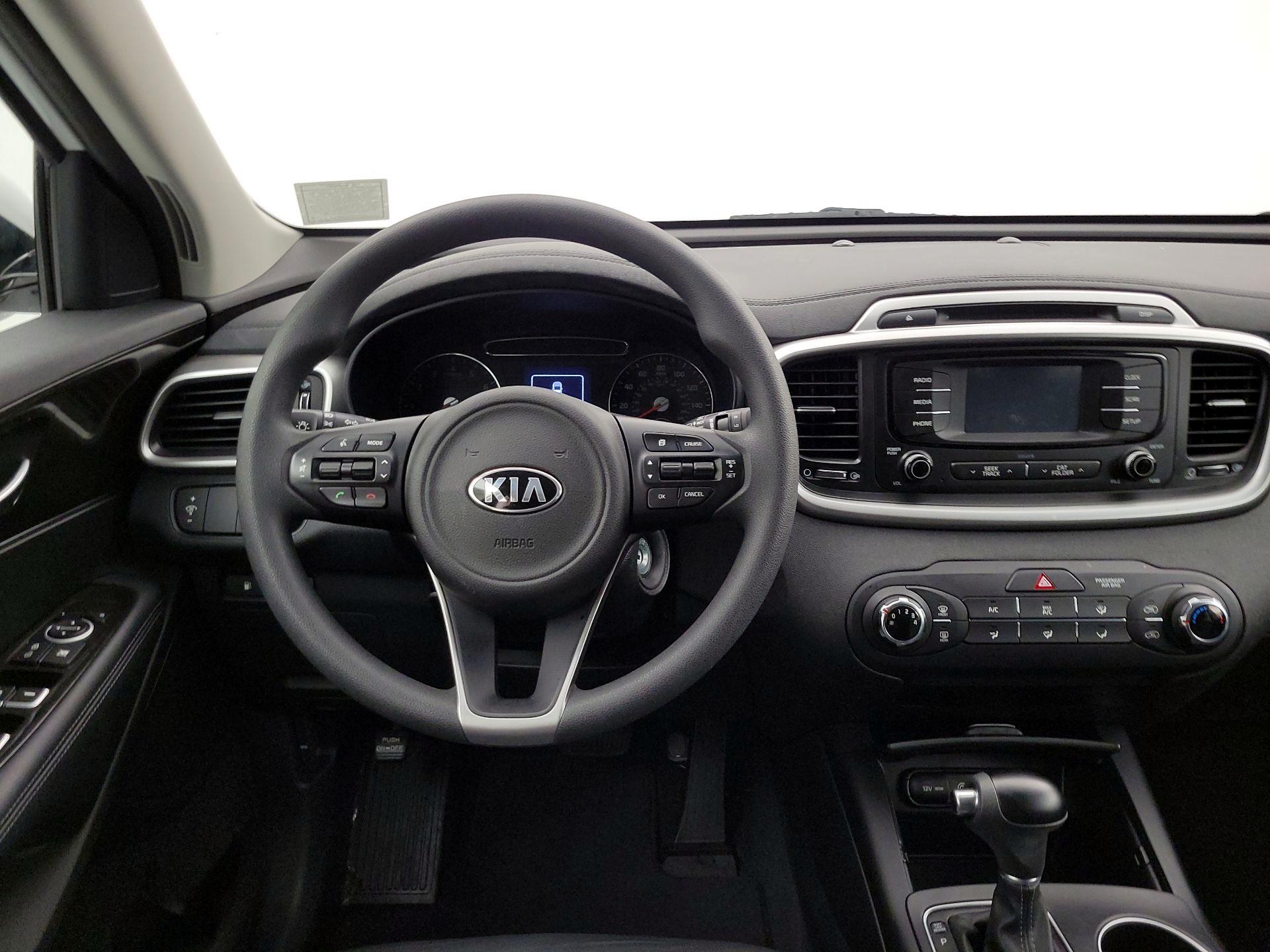 Thumbnail: 2018 Kia Sorento - 10