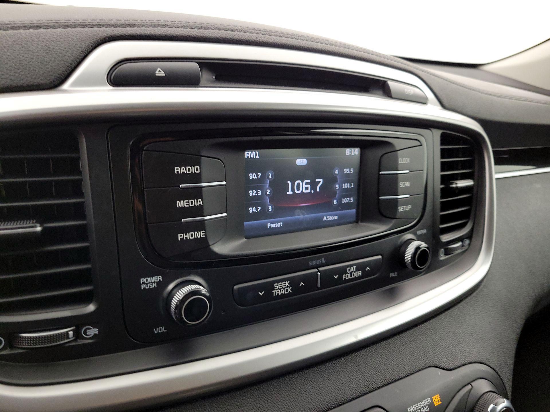 Thumbnail: 2018 Kia Sorento - 15