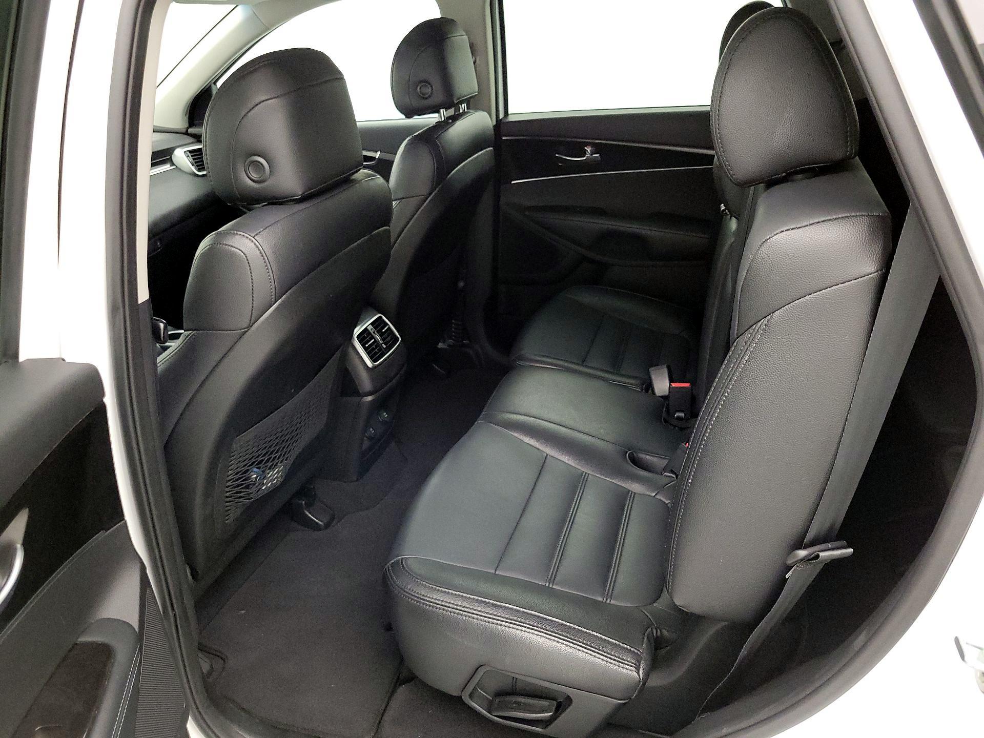 Thumbnail: 2018 Kia Sorento - 19