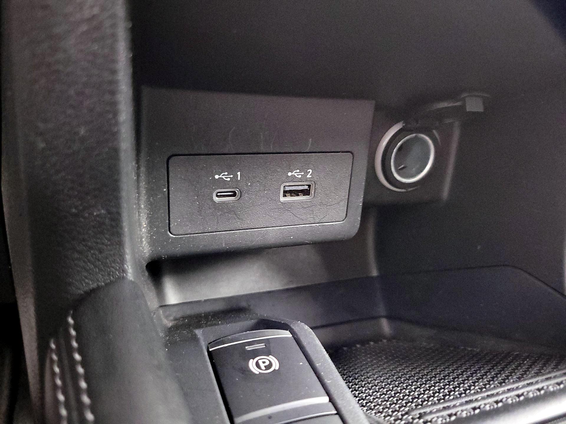 Thumbnail: 2021 Nissan Kicks - 17