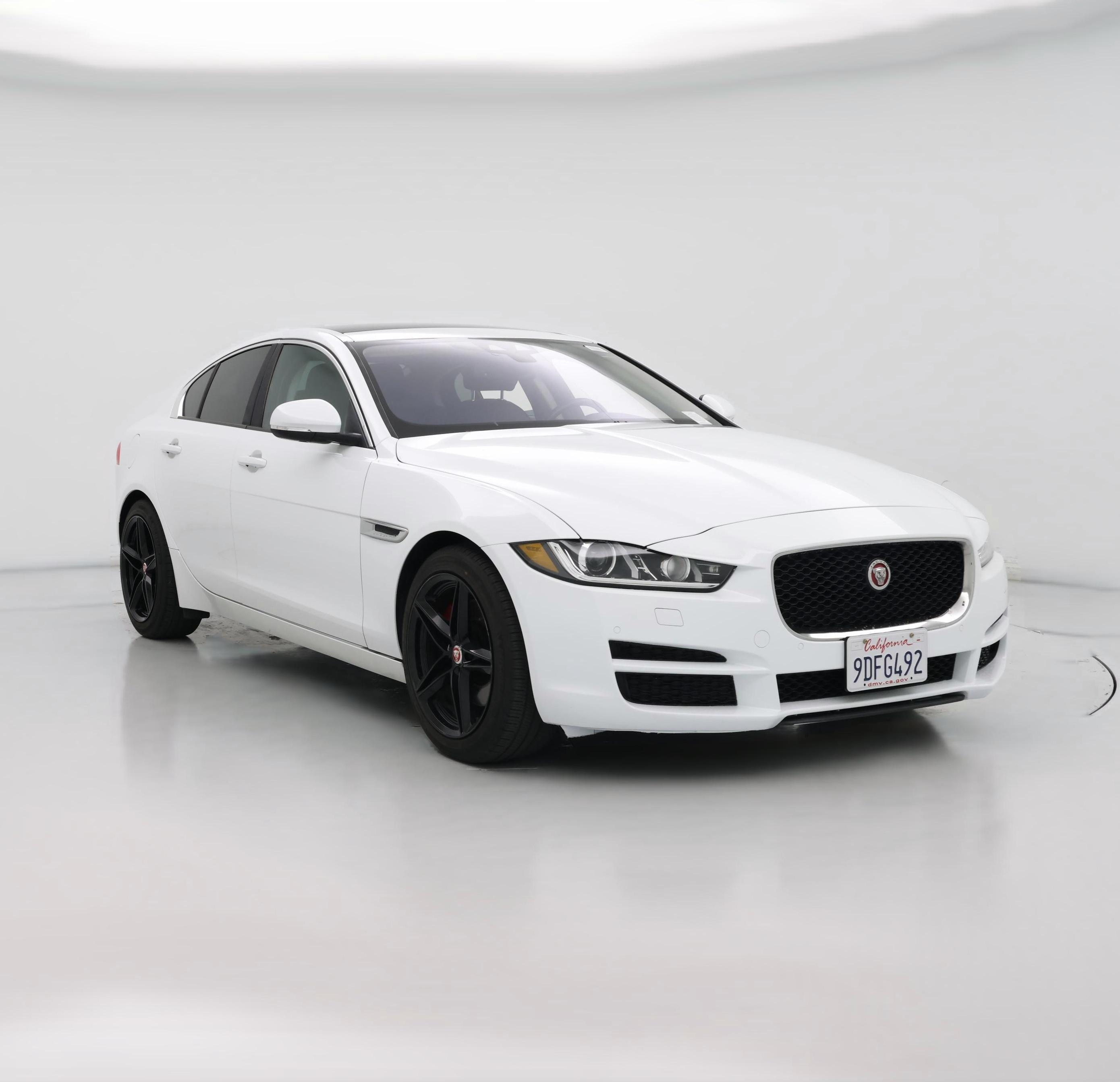 Thumbnail: 2017 Jaguar XE - 1