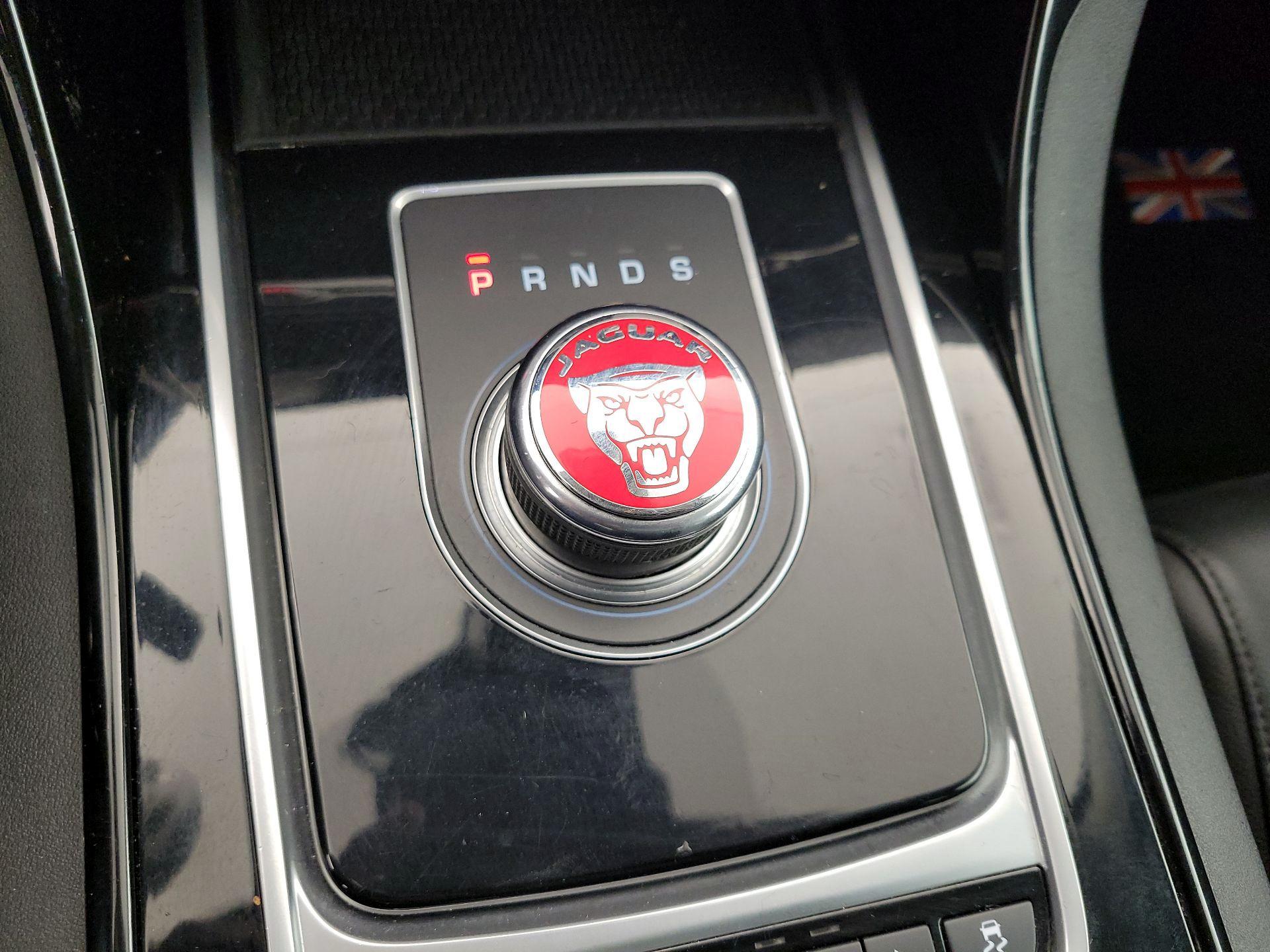 Thumbnail: 2017 Jaguar XE - 18
