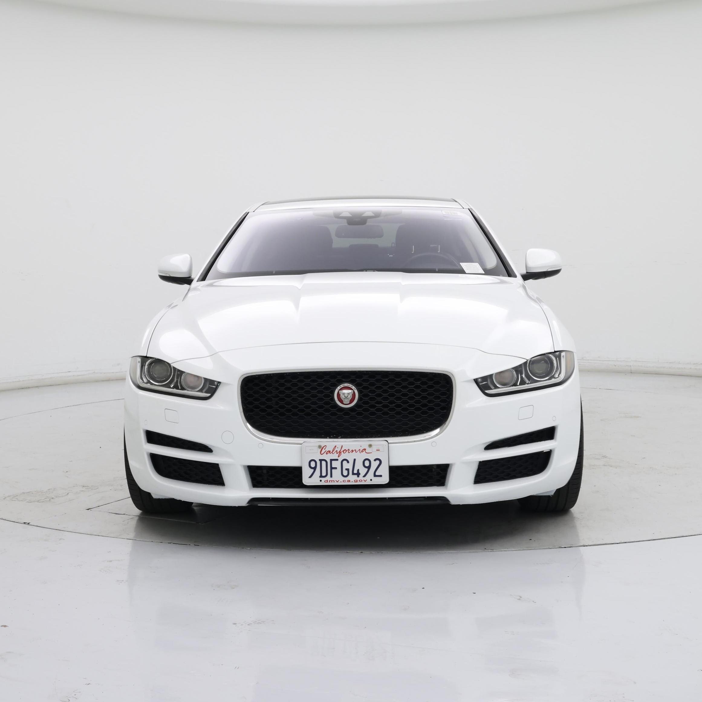 Thumbnail: 2017 Jaguar XE - 5