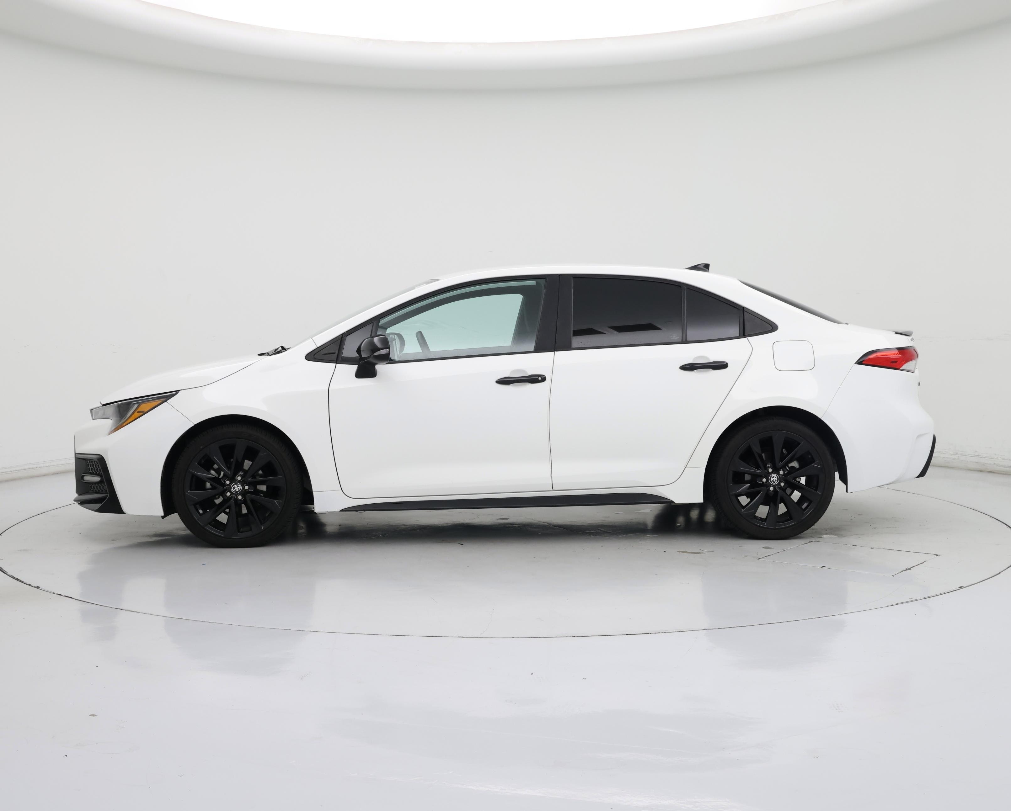 Thumbnail: 2021 Toyota Corolla - 3