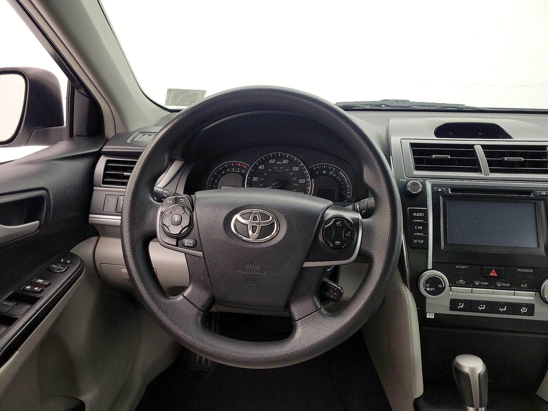 Thumbnail: 2014 Toyota Camry - 10