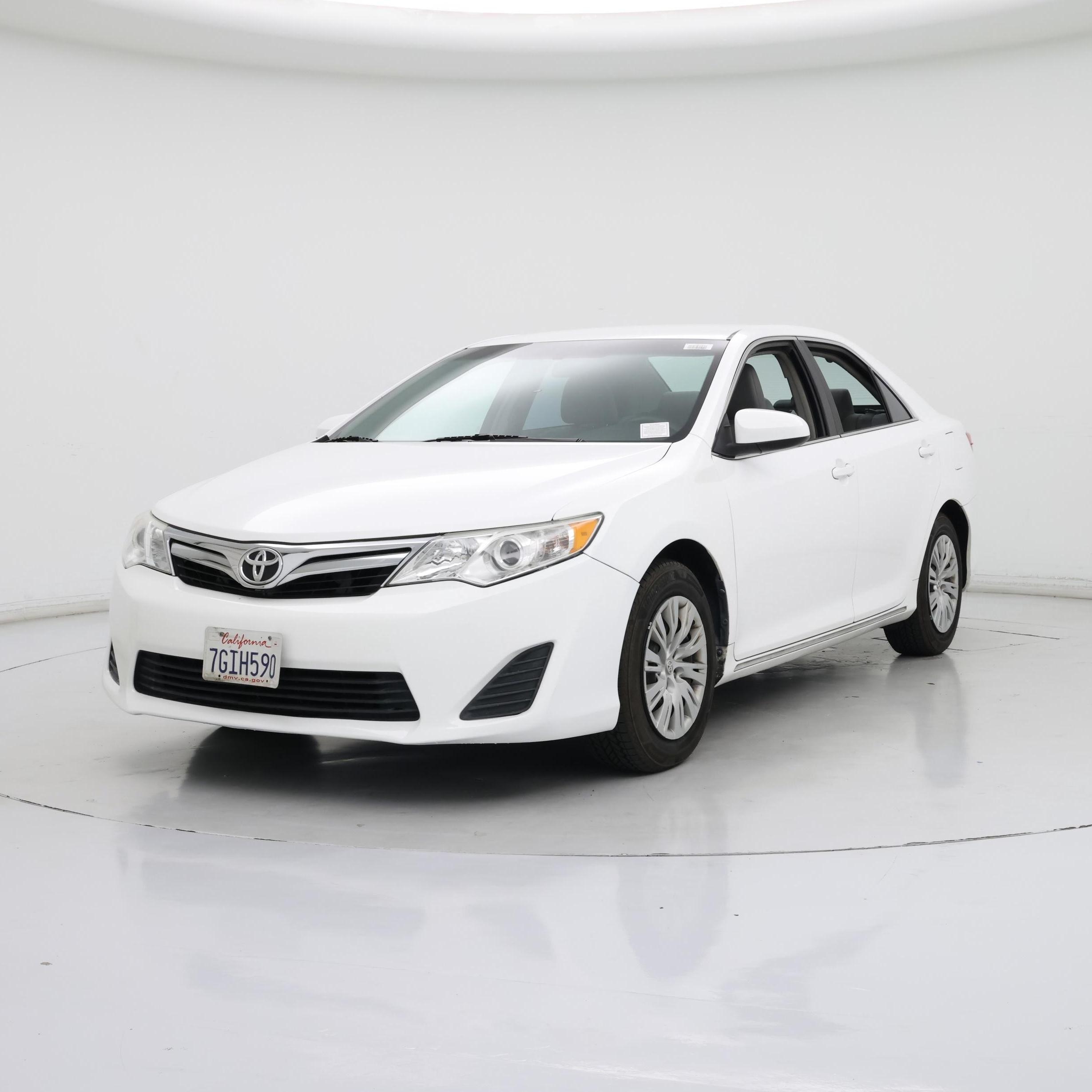 Thumbnail: 2014 Toyota Camry - 4