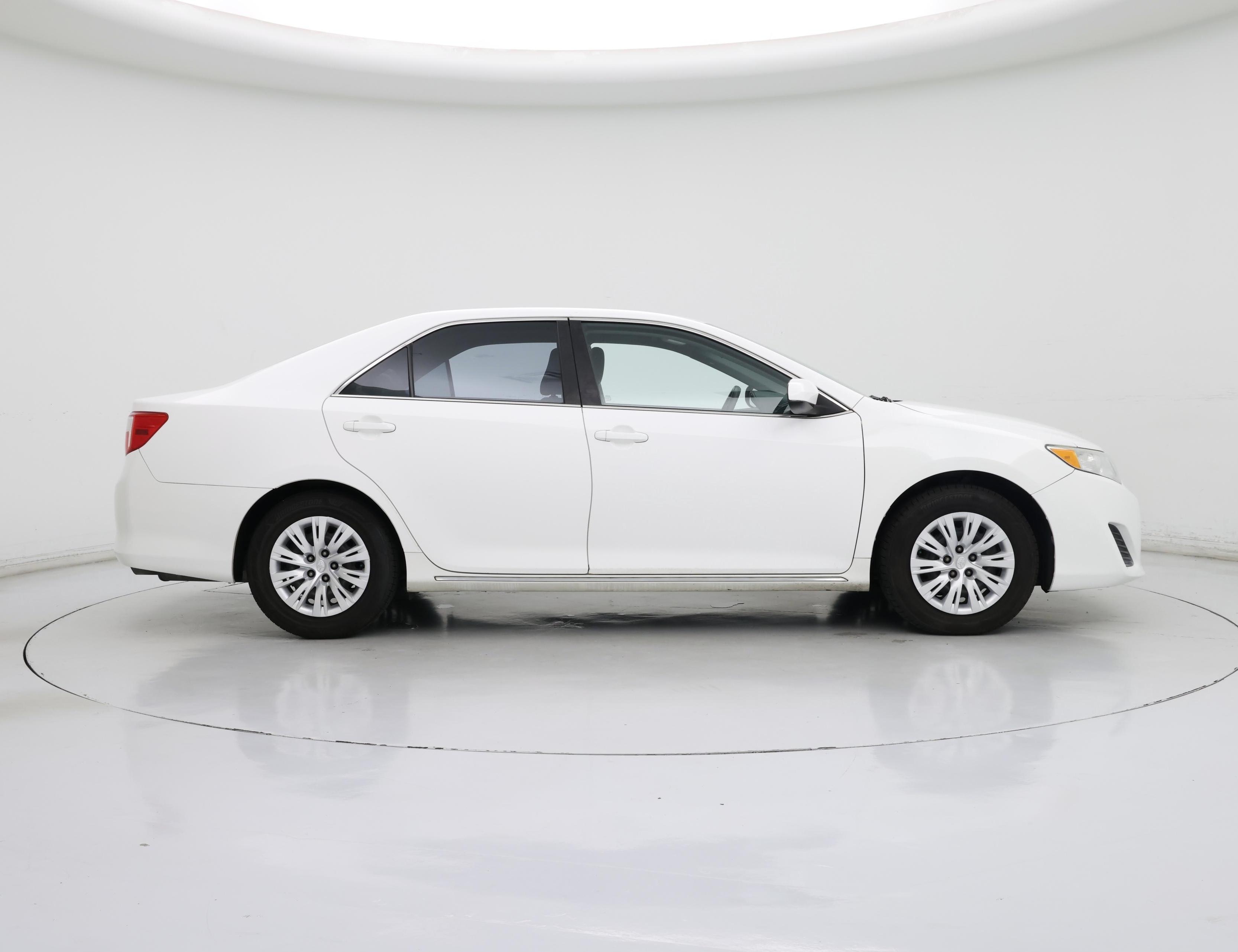 Thumbnail: 2014 Toyota Camry - 7