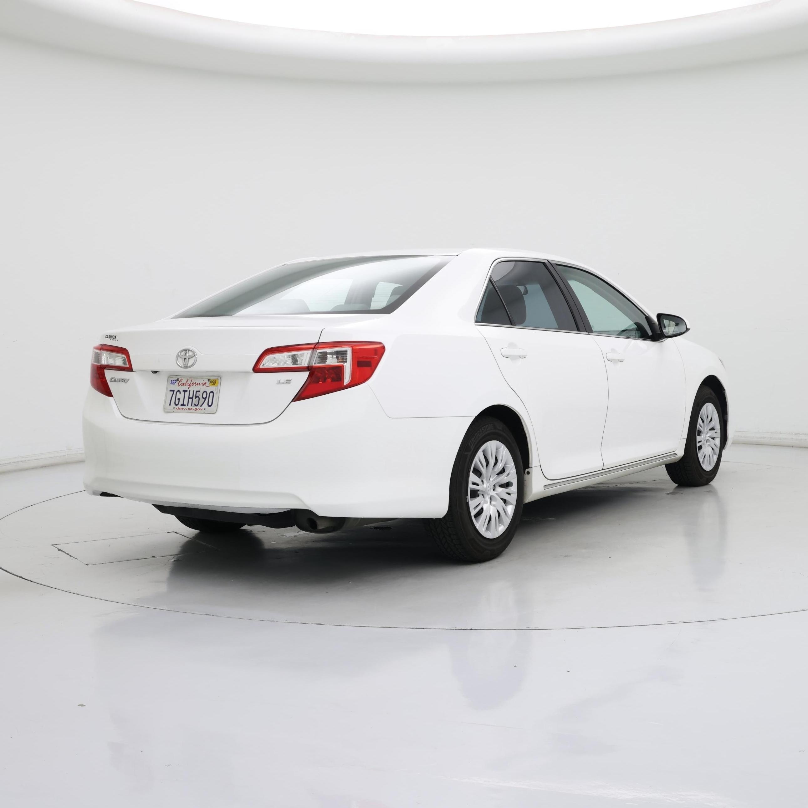 Thumbnail: 2014 Toyota Camry - 8