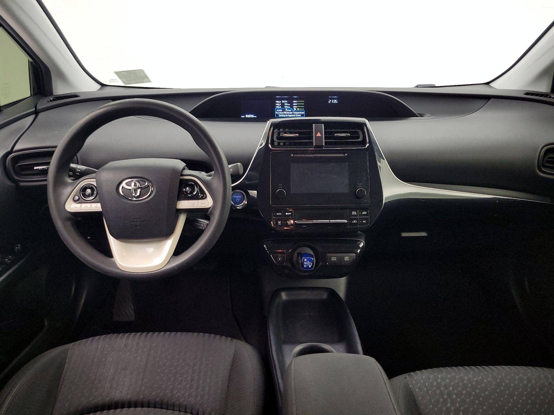 Thumbnail: 2017 Toyota Prius - 9