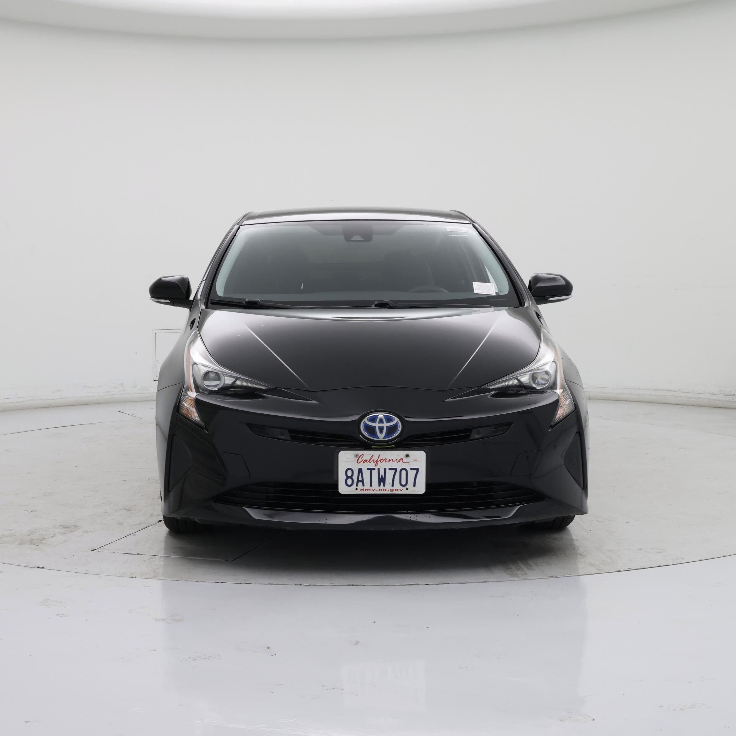 Thumbnail: 2017 Toyota Prius - 5