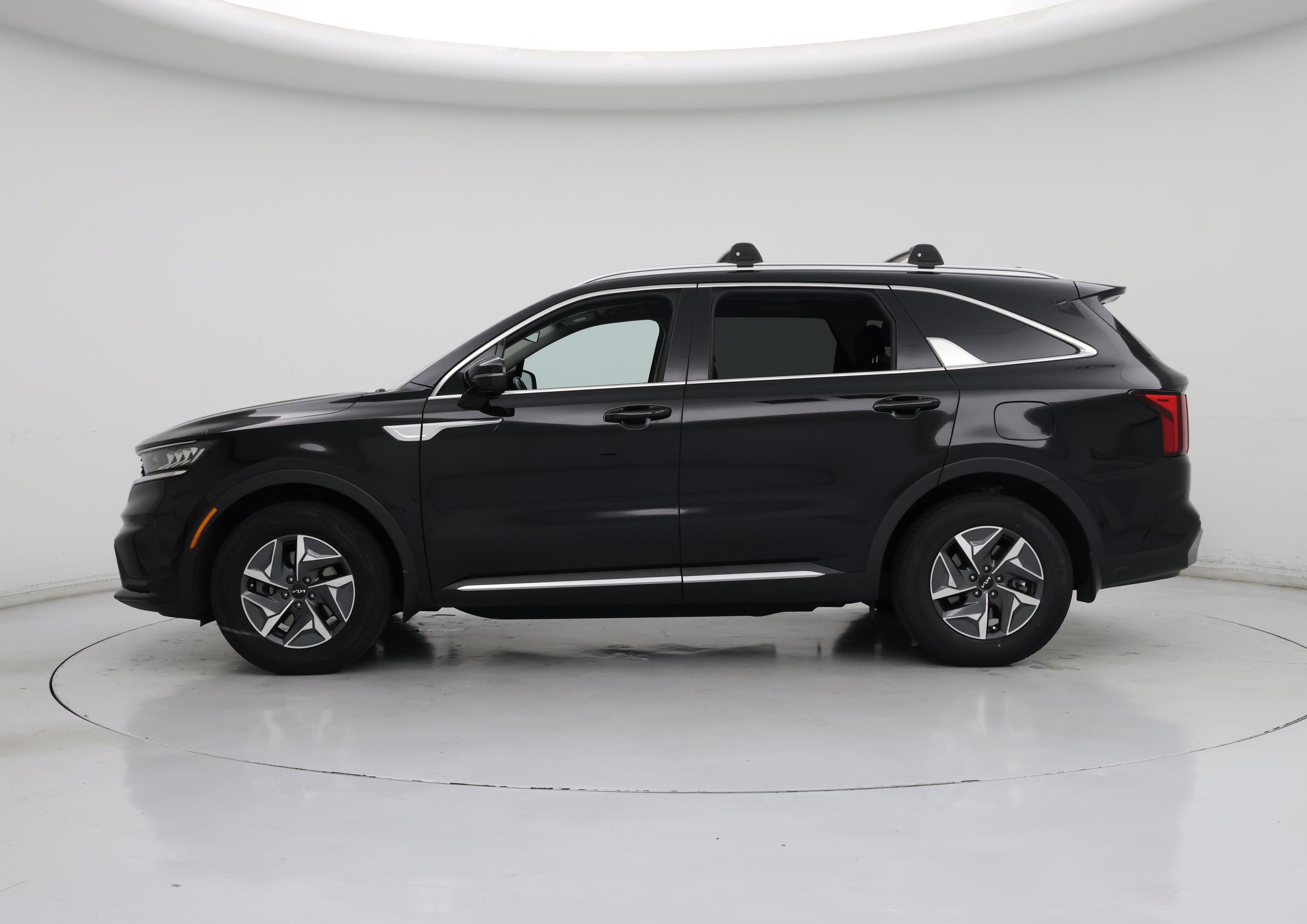 Thumbnail: 2022 Kia Sorento - 3