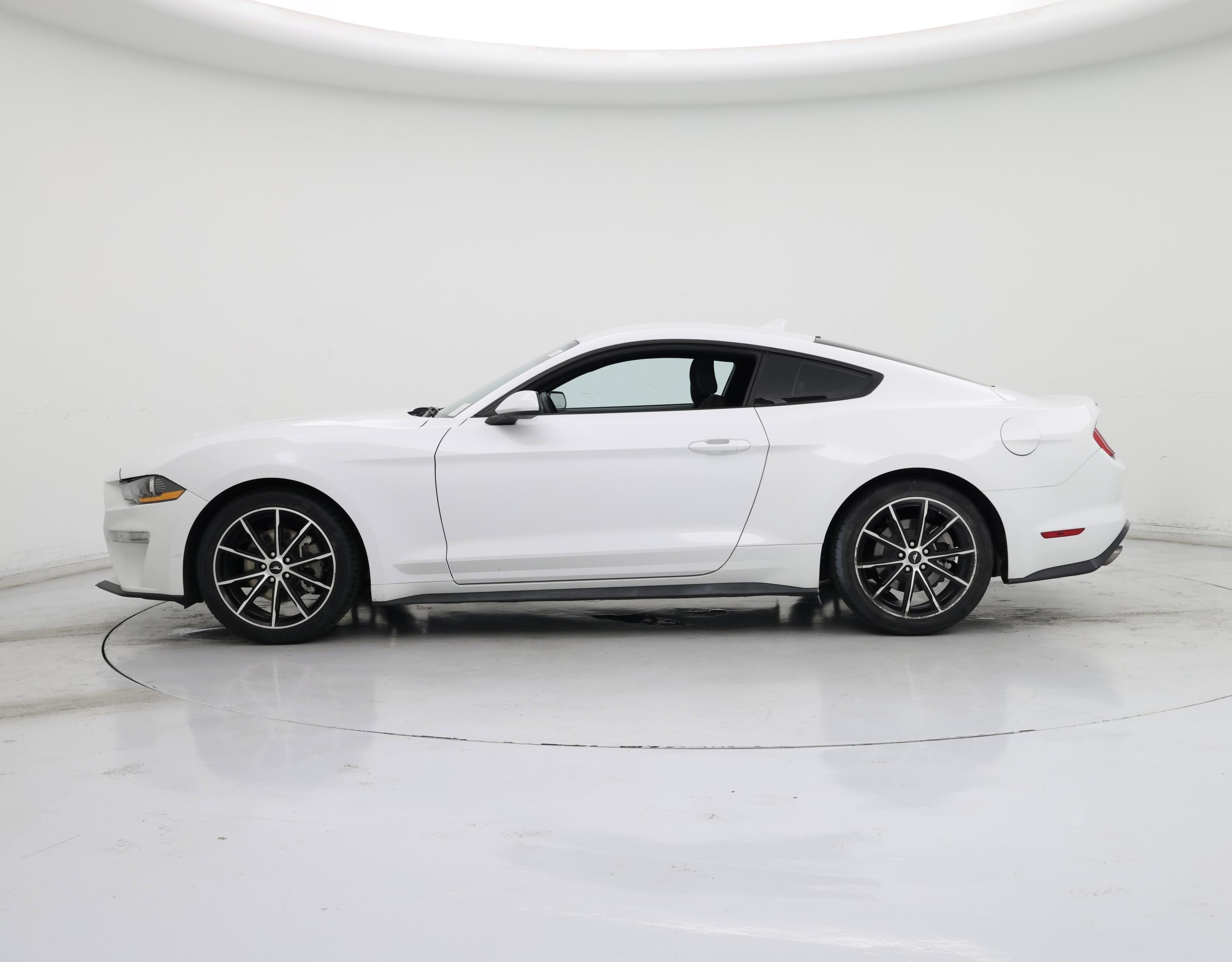 Thumbnail: 2022 Ford Mustang - 3