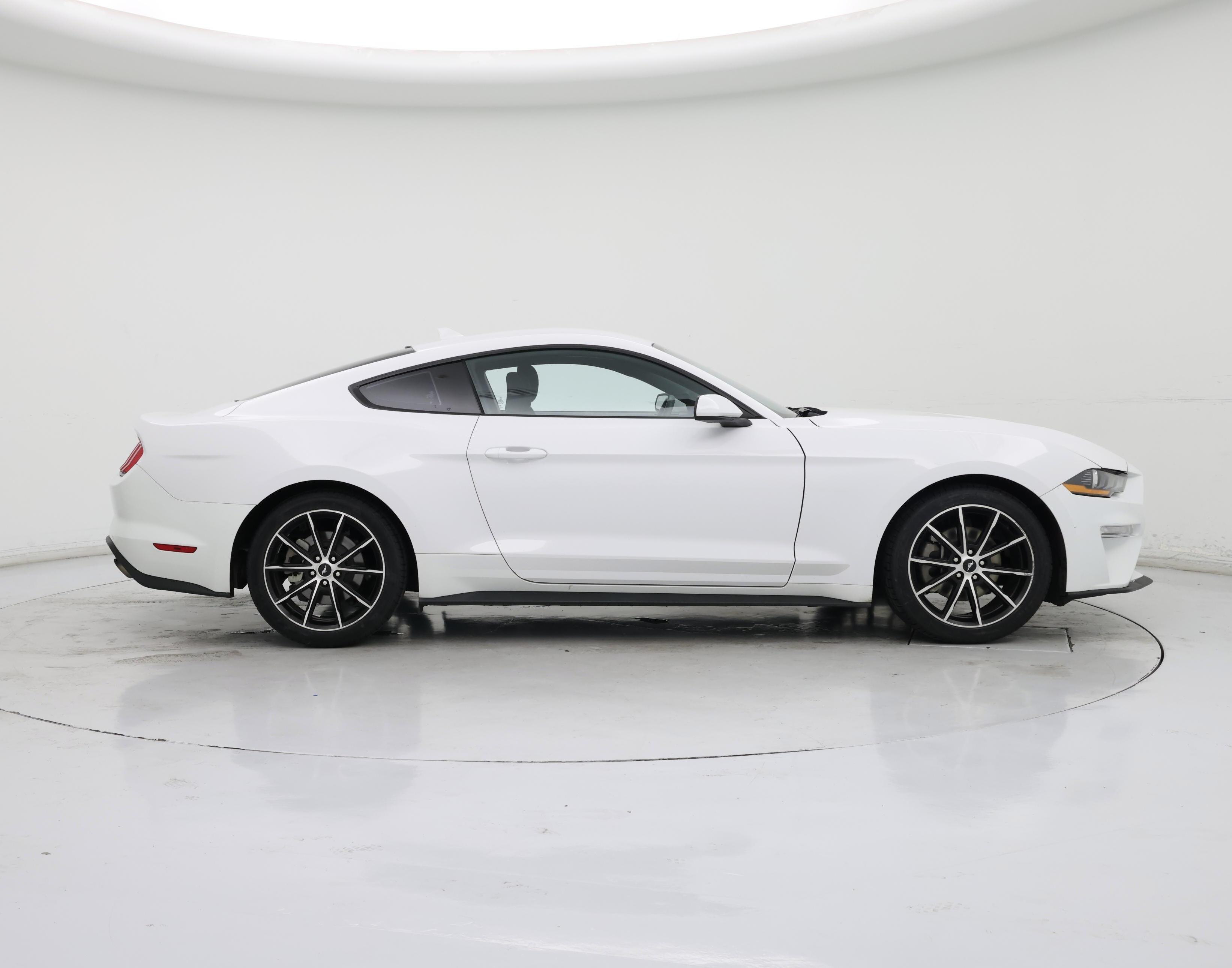 Thumbnail: 2022 Ford Mustang - 7