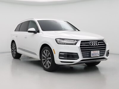 White 2018 Audi Q7 Premium Plus