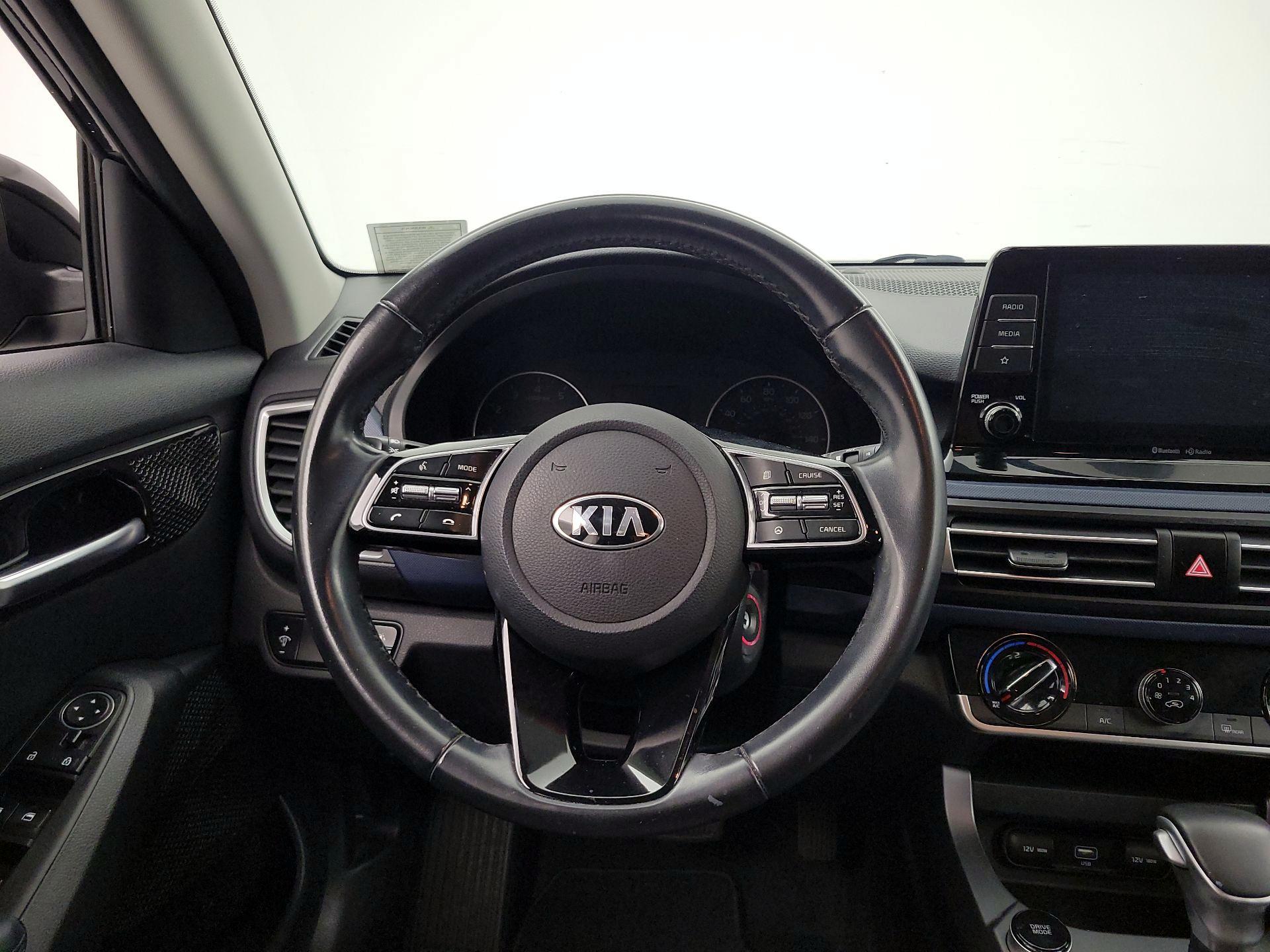 Thumbnail: 2021 Kia Seltos - 10