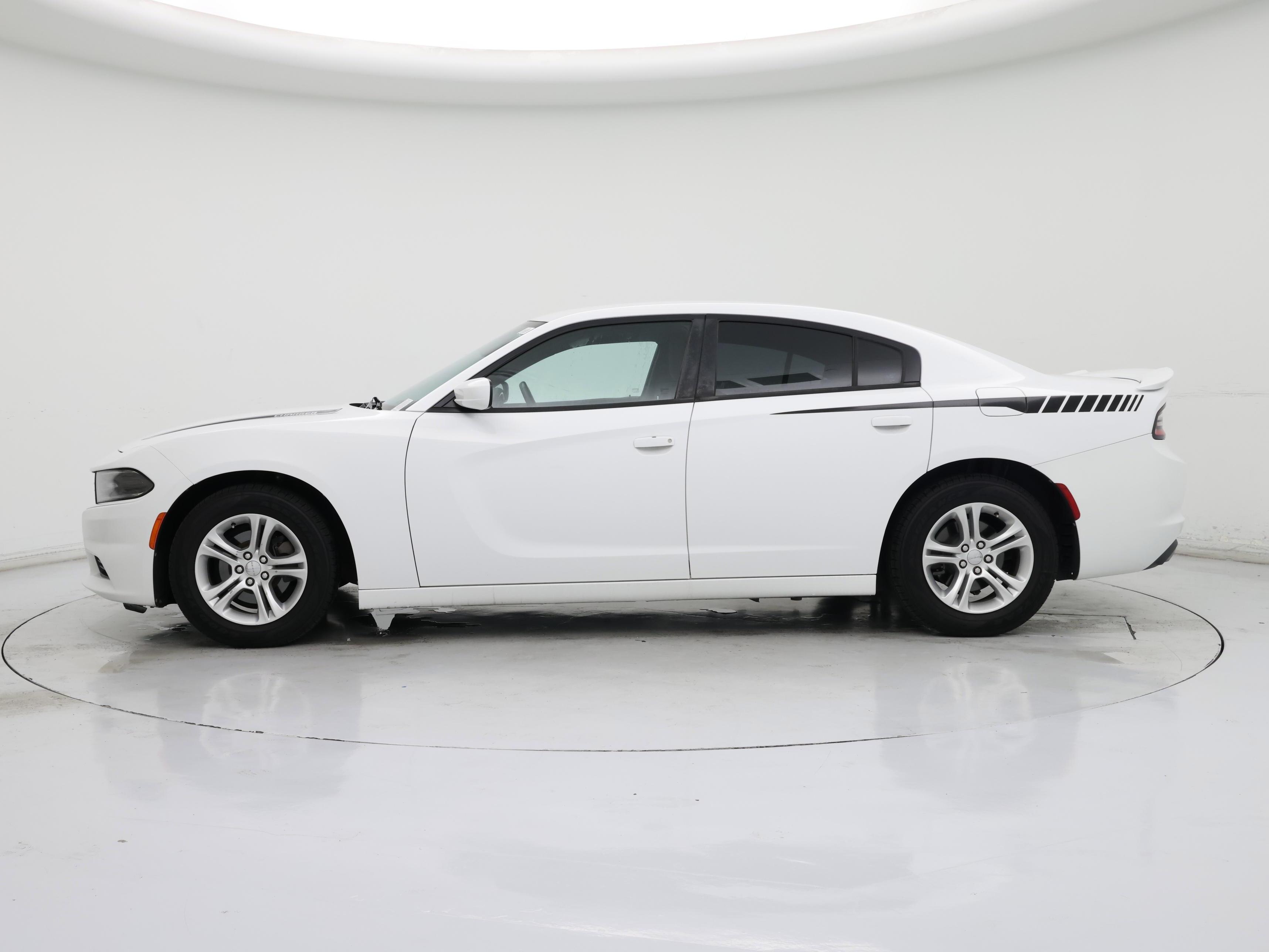 Thumbnail: 2017 Dodge Charger - 3