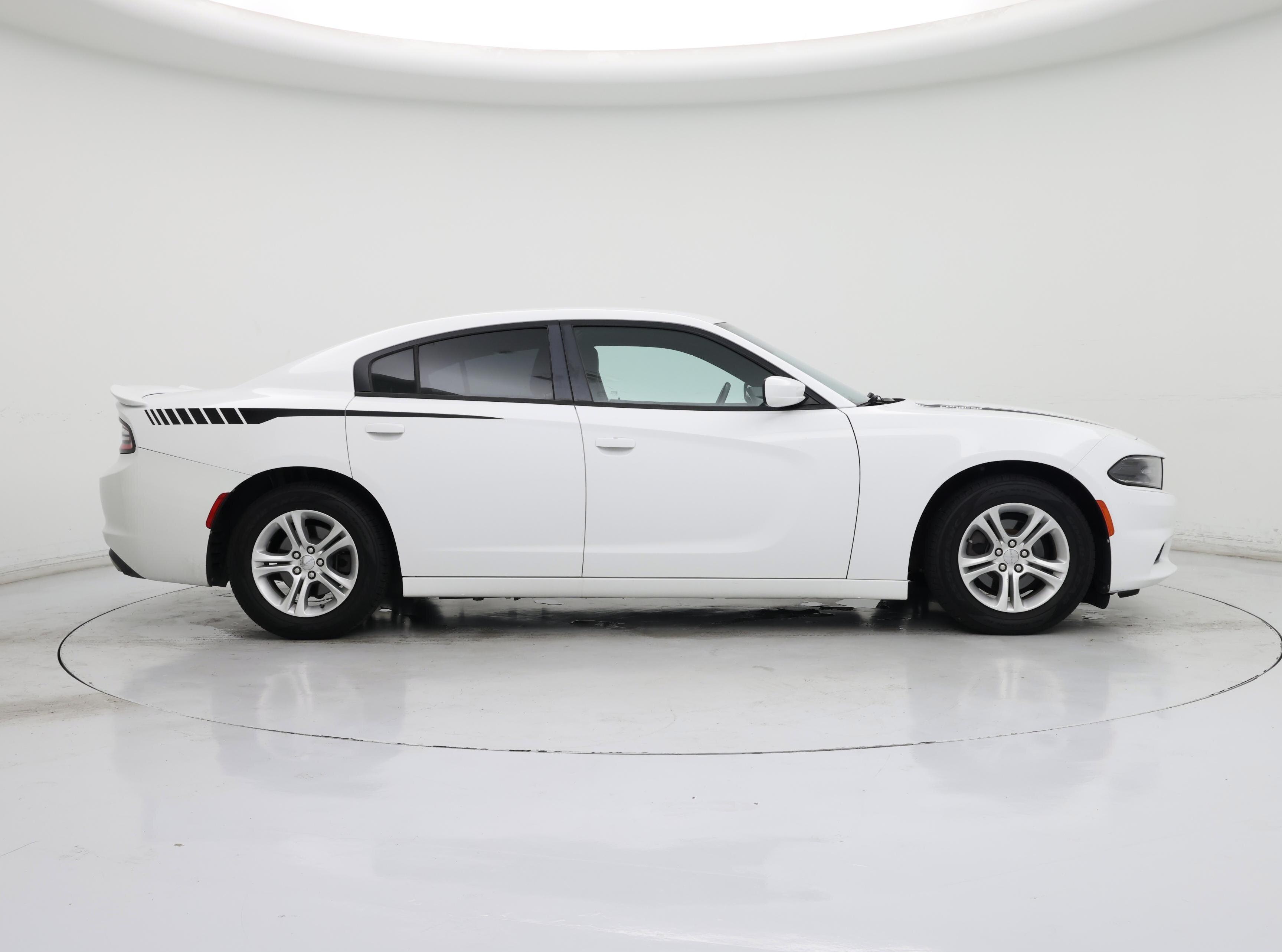 Thumbnail: 2017 Dodge Charger - 7