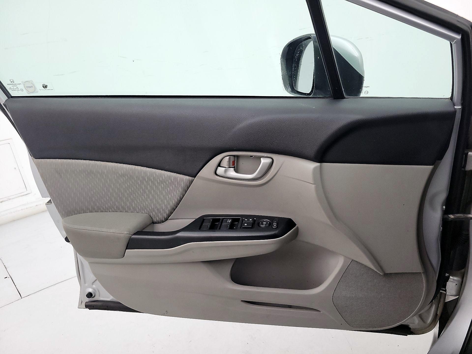 Thumbnail: 2015 Honda Civic - 12