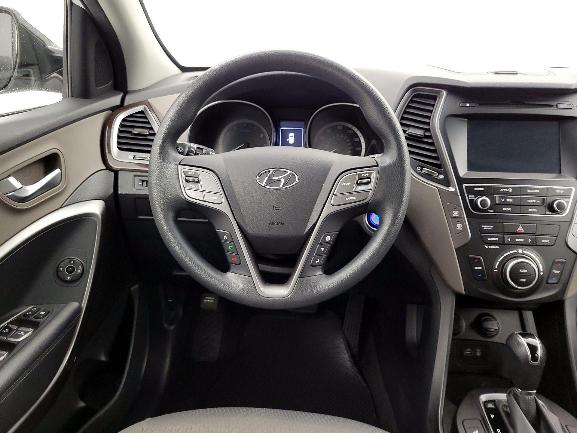 Thumbnail: 2018 Hyundai Santa Fe - 10