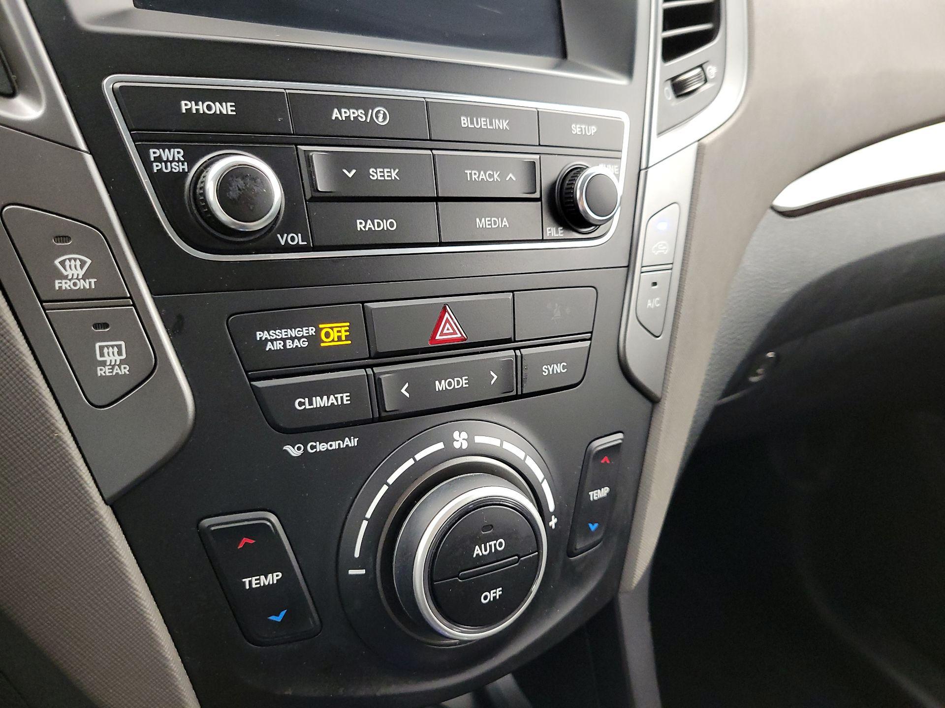 Thumbnail: 2018 Hyundai Santa Fe - 16